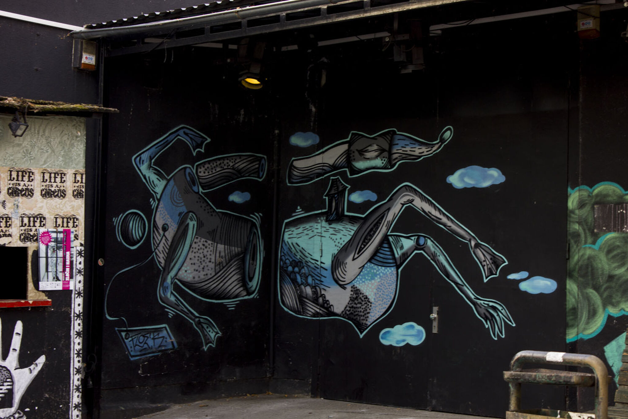 Drugo uho, Monika Meglić, Petra Drožđan Kranjčec, Zvonimir Haramija Hans, Svenkie, Zets, Nadja Jovanović&mdash;Walls of Močvara