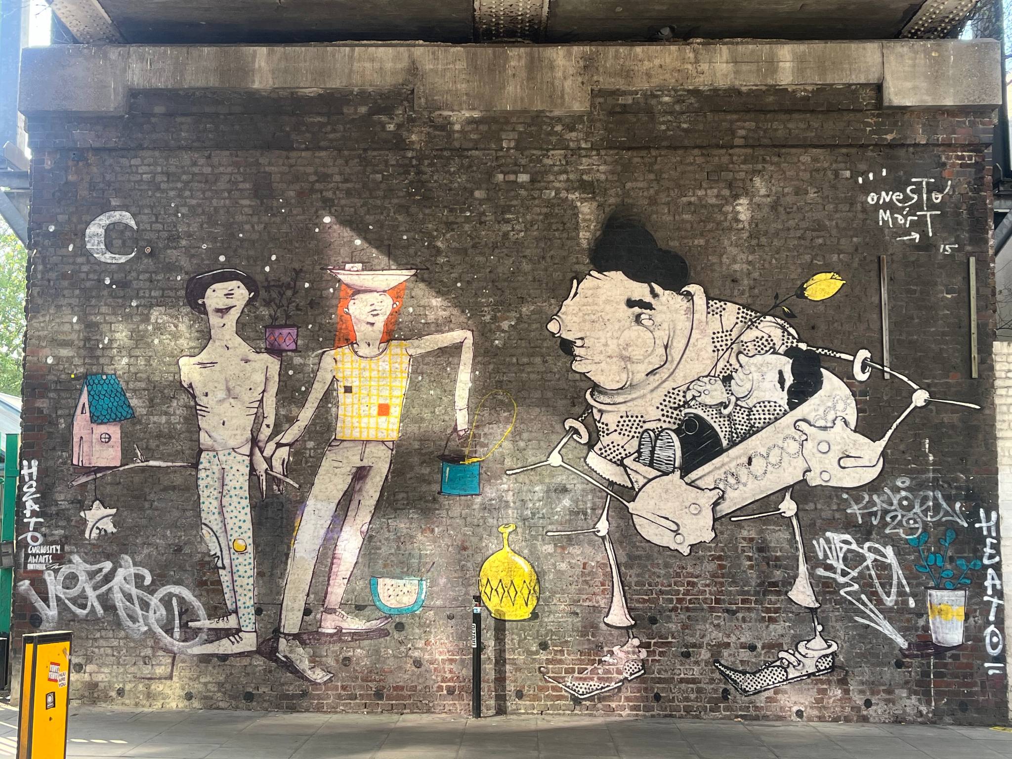 Mort, Onesto&mdash;Crazy Dudes Under The Bridge