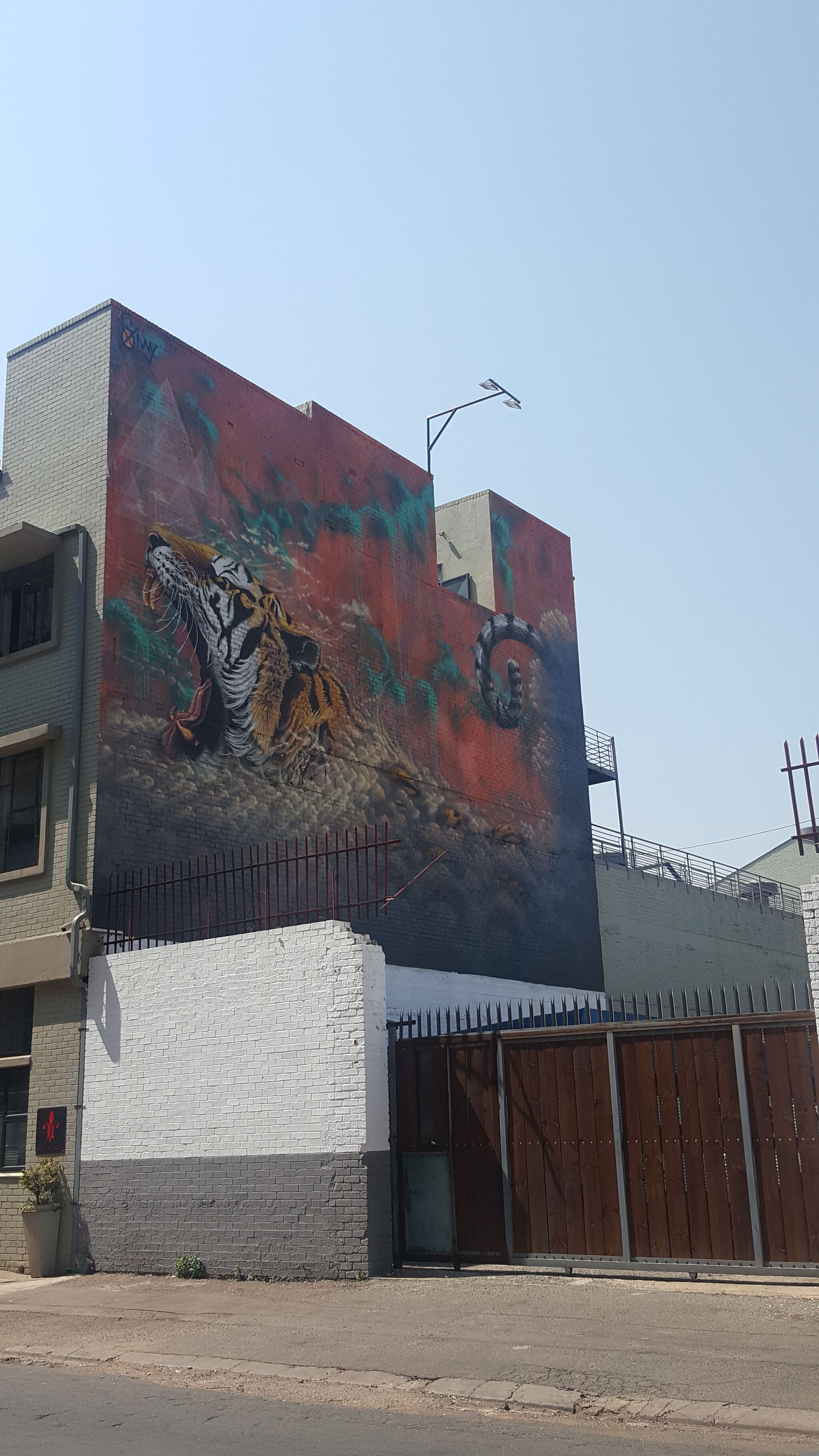 Sonny Sundancer&mdash;Unleashed Tiger (2014)