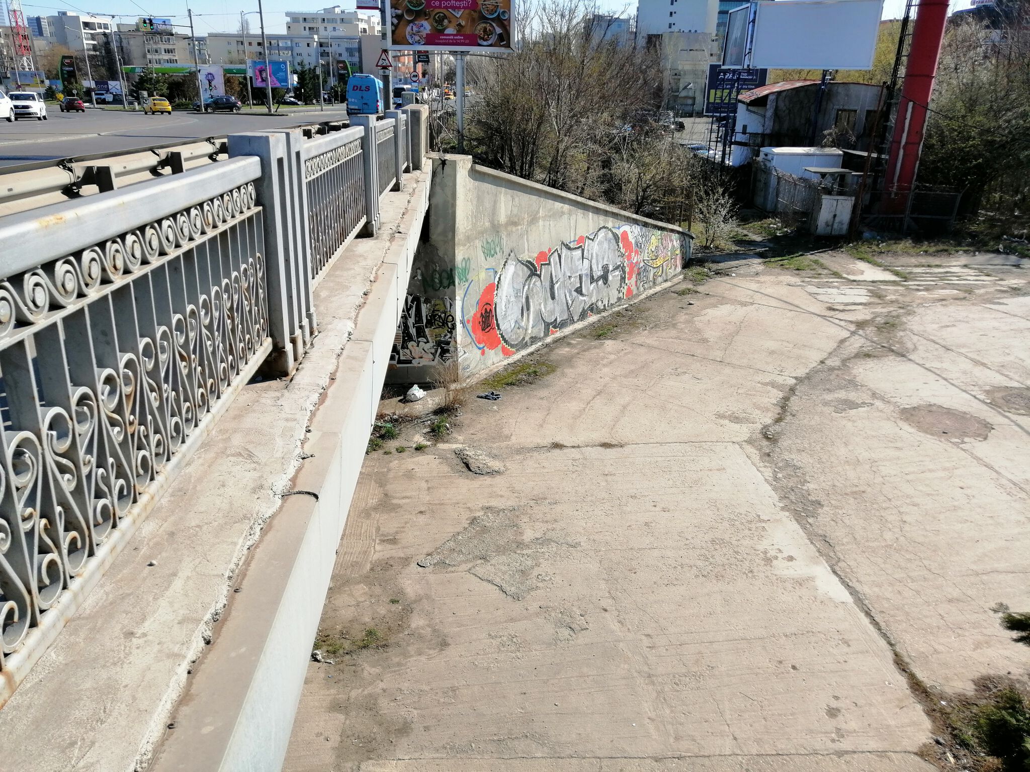 Suflo&mdash;Suflo under the bridge