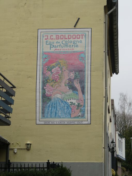14. Boldoot Eau de Cologne