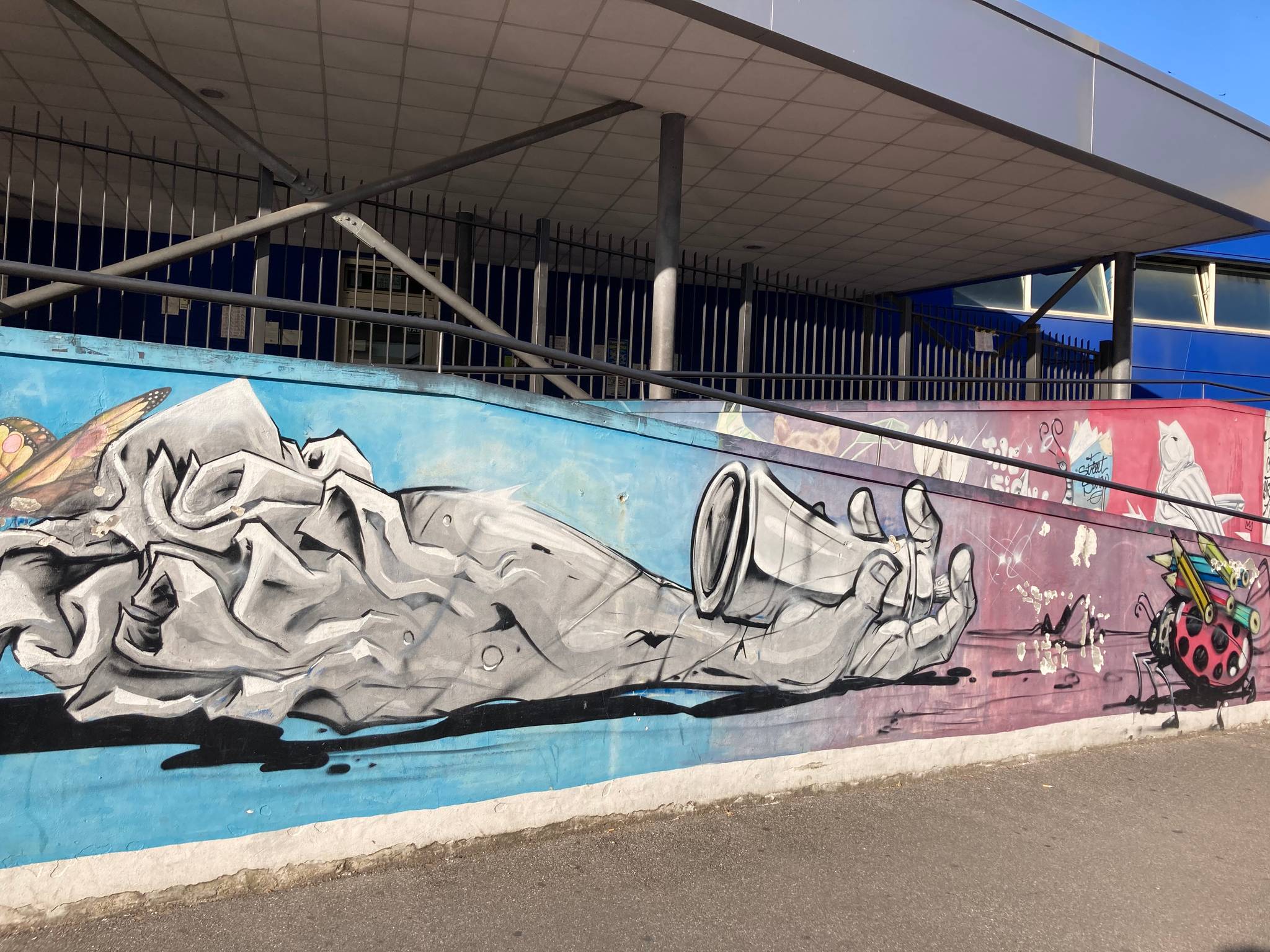 mrwanys&mdash;The sign crew