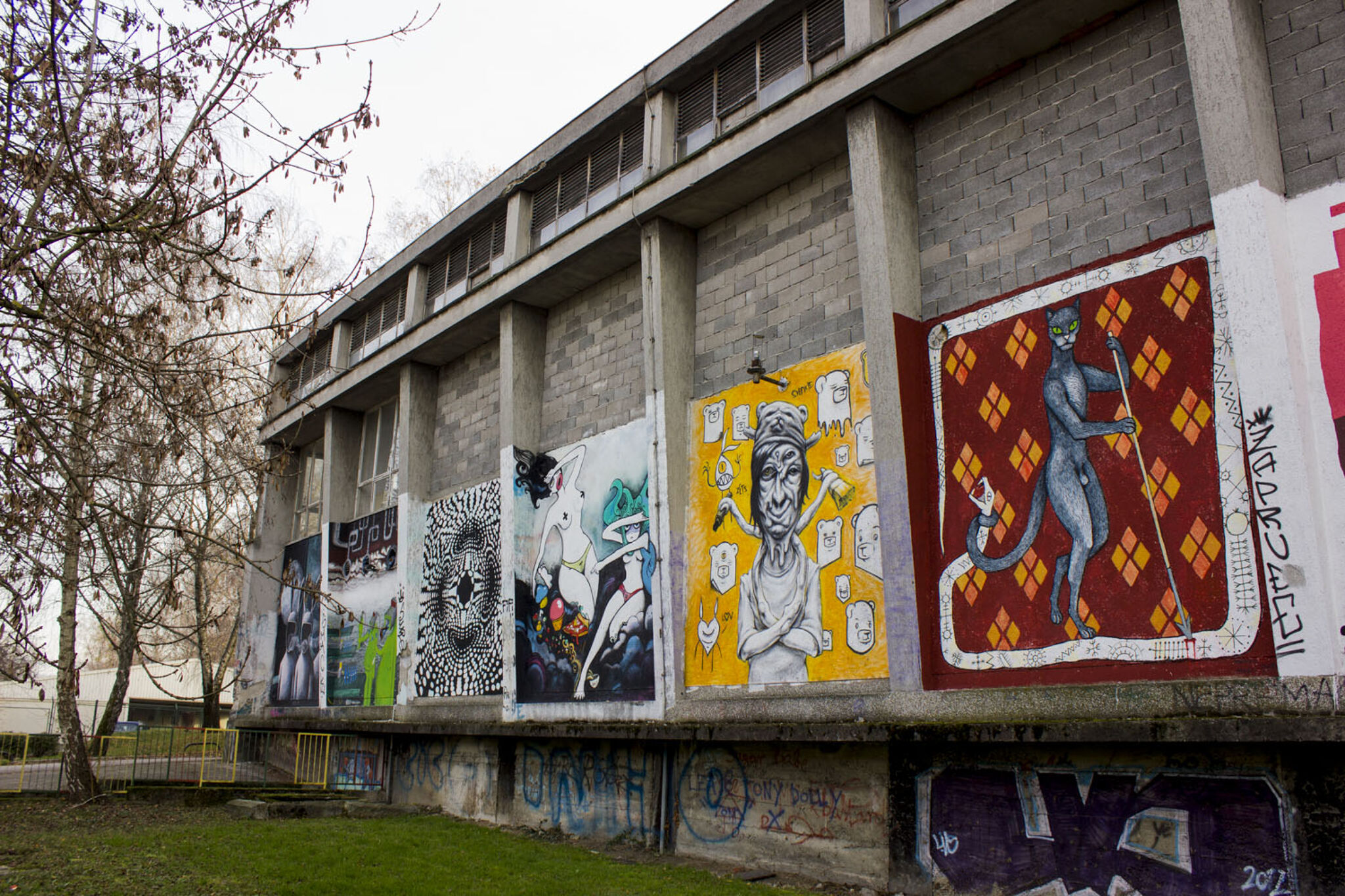 Drugo uho, Monika Meglić, Petra Drožđan Kranjčec, Zvonimir Haramija Hans, Svenkie, Zets, Nadja Jovanović&mdash;Walls of Močvara