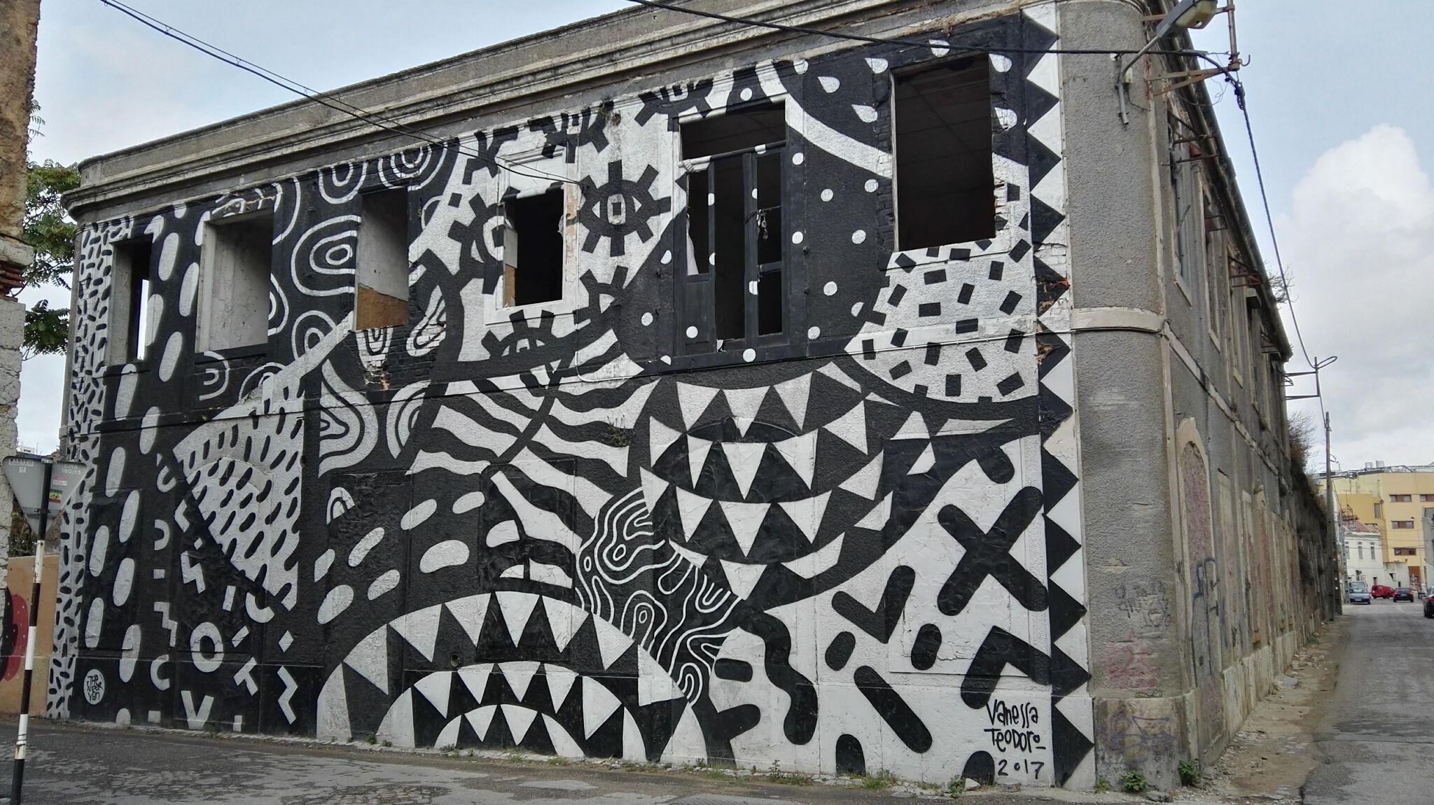 Vanessa Teodoro&mdash;black and white