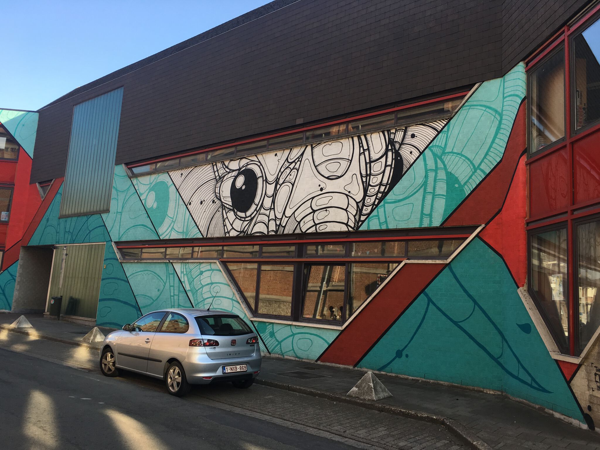 Gijs Vanhee&mdash;There is an elephant in the building