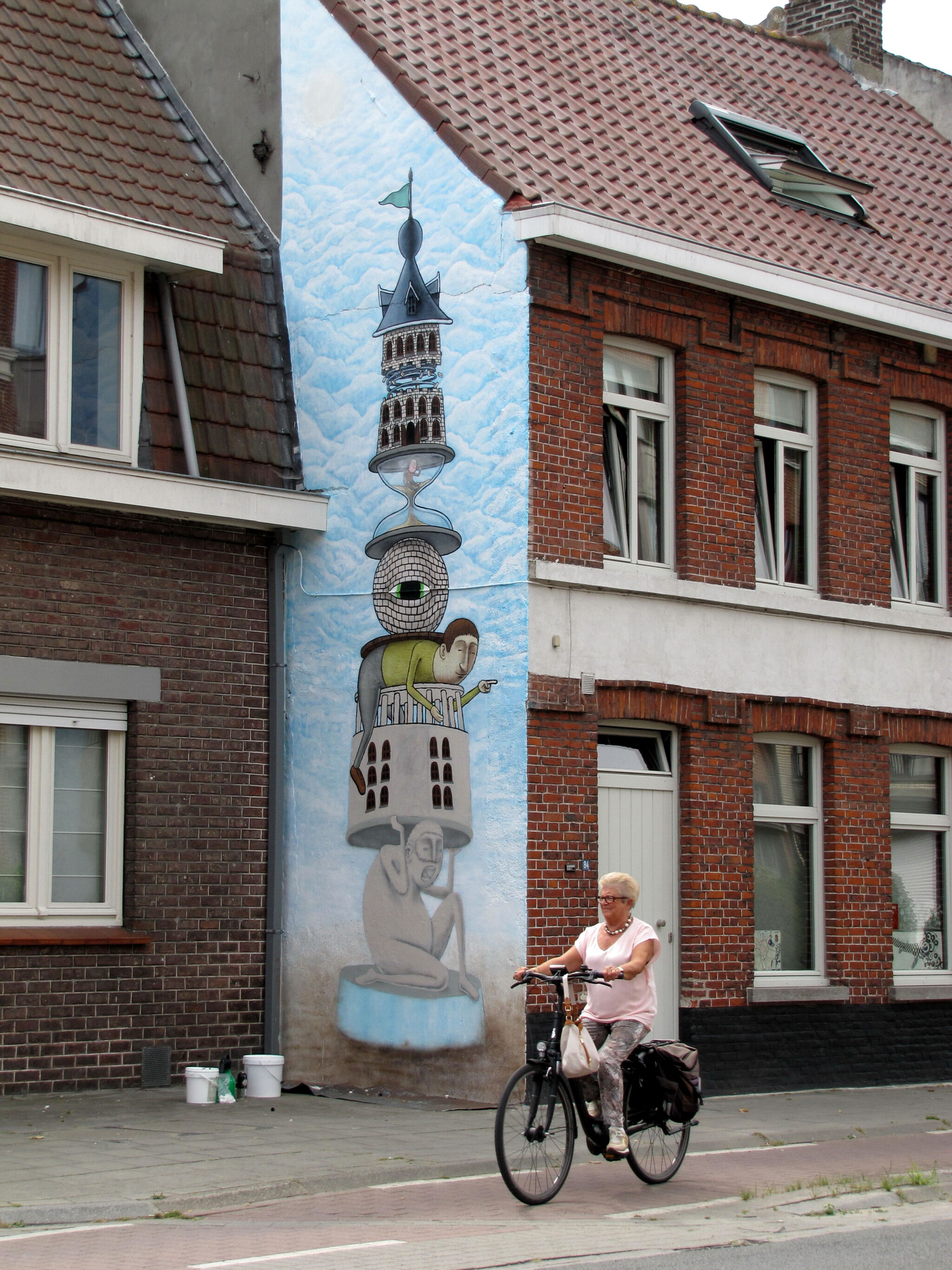 Bisser&mdash;The Bridges Street Art festival