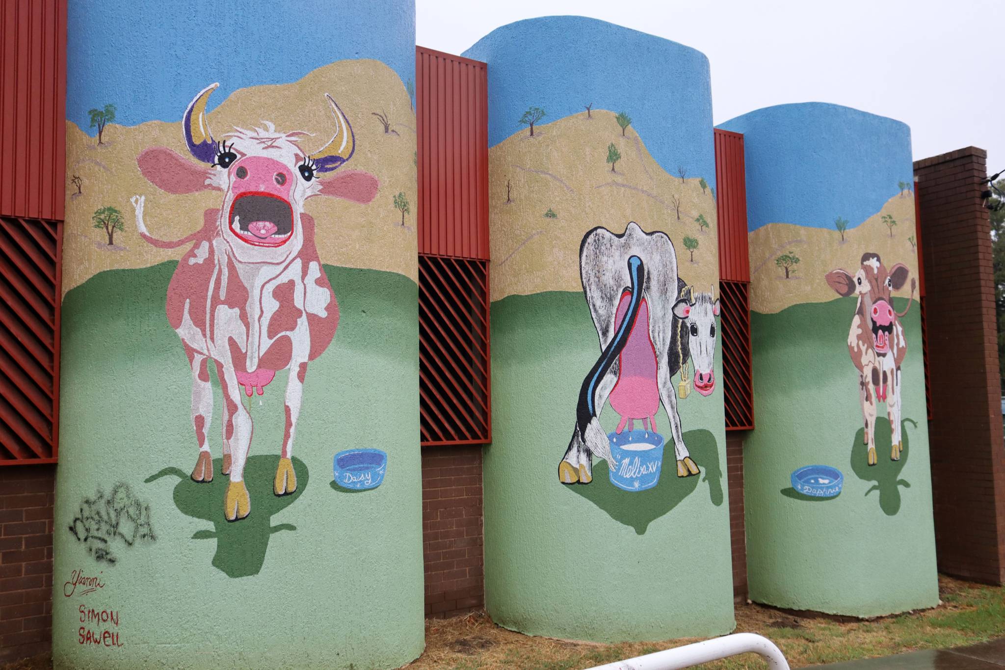 Yianni Johns, Simon Sawell&mdash;Gundagai Girls/Three Sisters of Gundagai