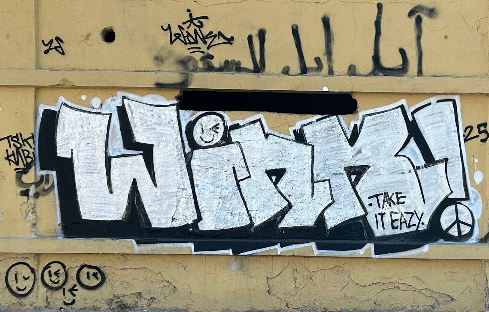 Wink Graffiti&mdash;undefined