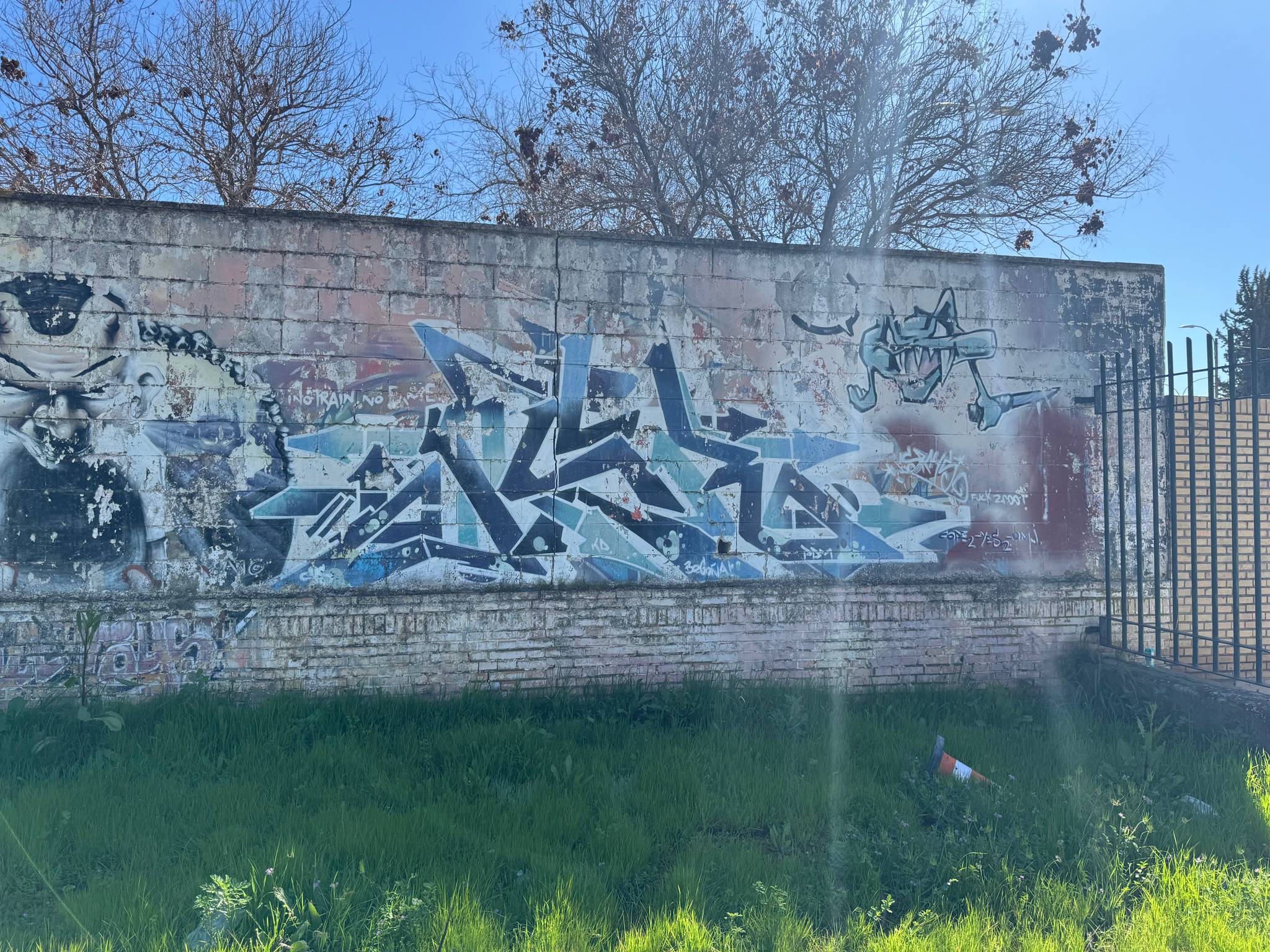 Alone, burla, Chino, core, dane, Fumomiles, Harfo, Kato, Kenz, Sak, Smol, Spat, Twone, Viki Art, Various Artists&mdash;Fondo Negro Sevilla 22-23 de febrero de 2025