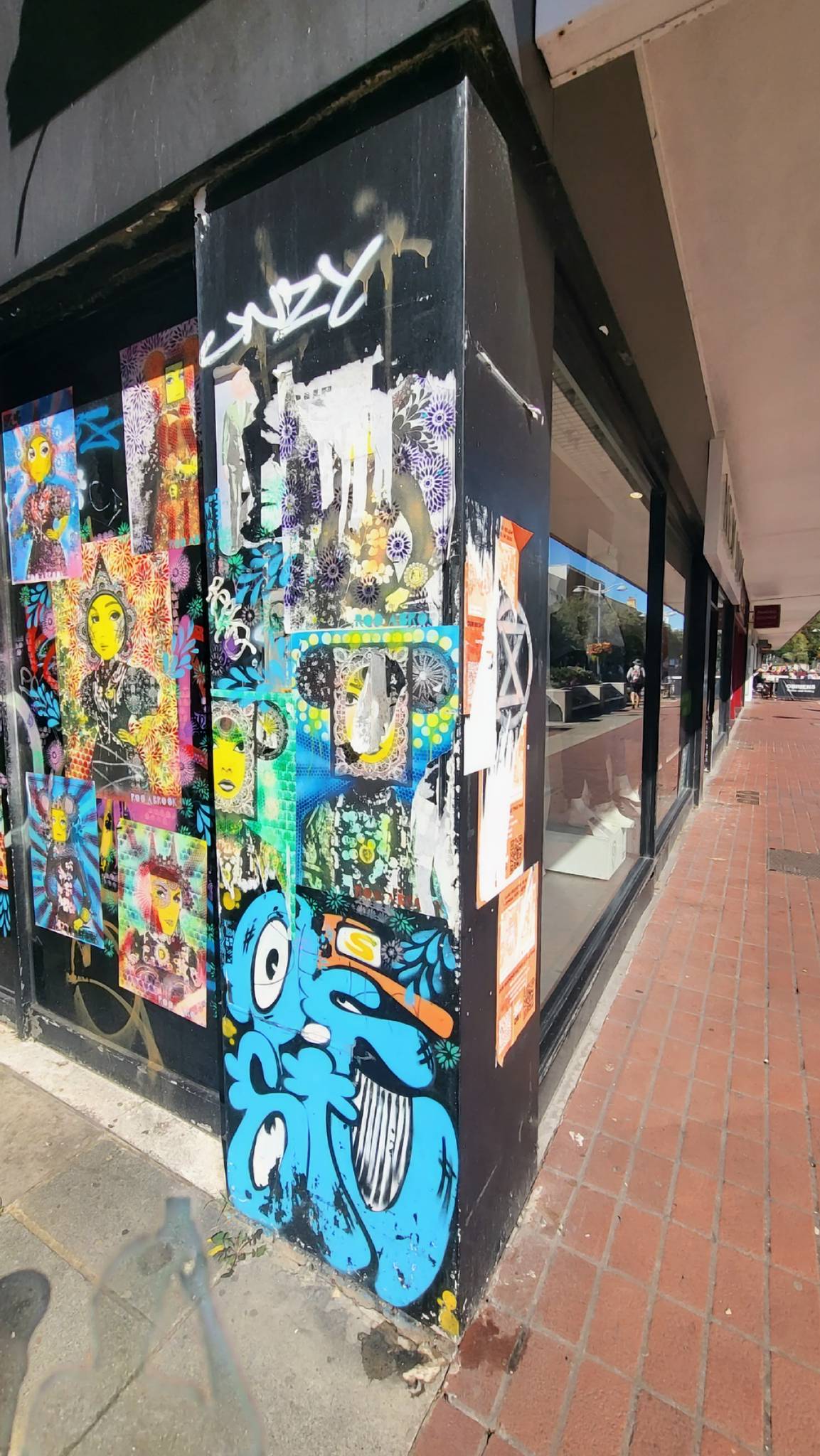 Fark, Roo Abrook, Kloth, NZIE, Sarnie, Nova, South Soak, Berk MLC, Pogo, Mistersamo, RoosArt&mdash;Southsea Ghetto (various artists)
