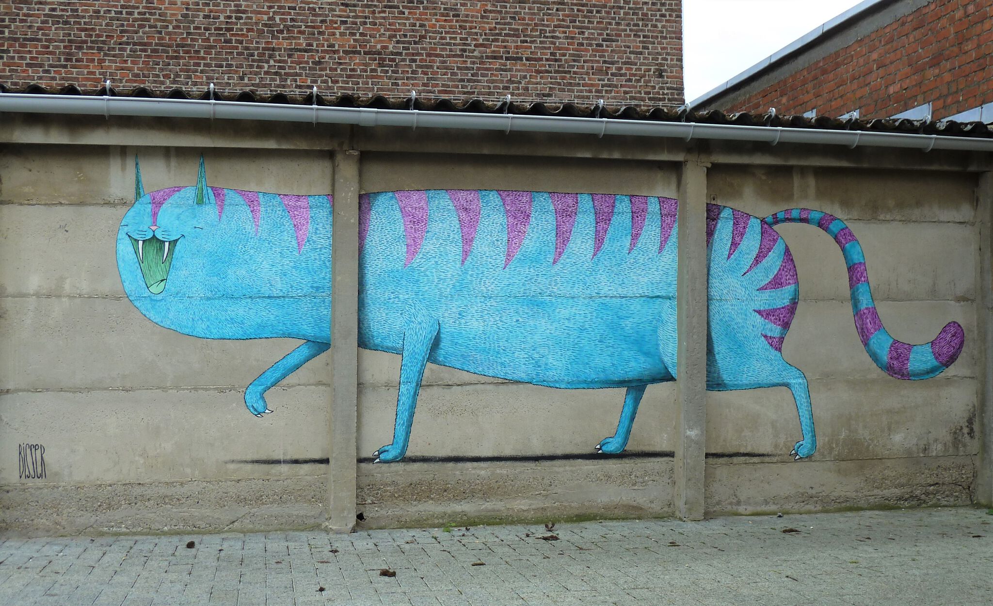 Bisser&mdash;Blue Cat and birds
