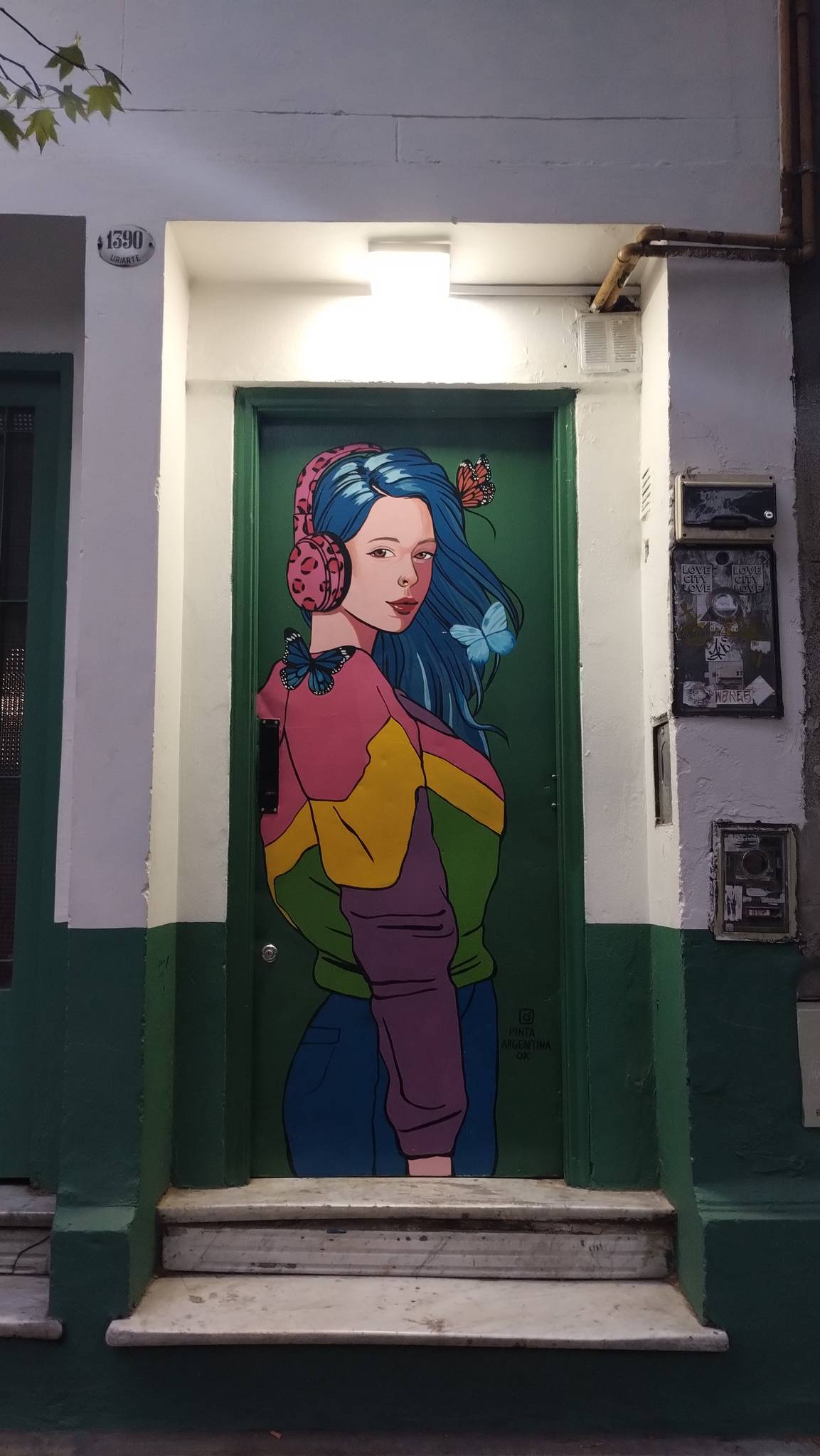 pinta argentina ok&mdash;The girl