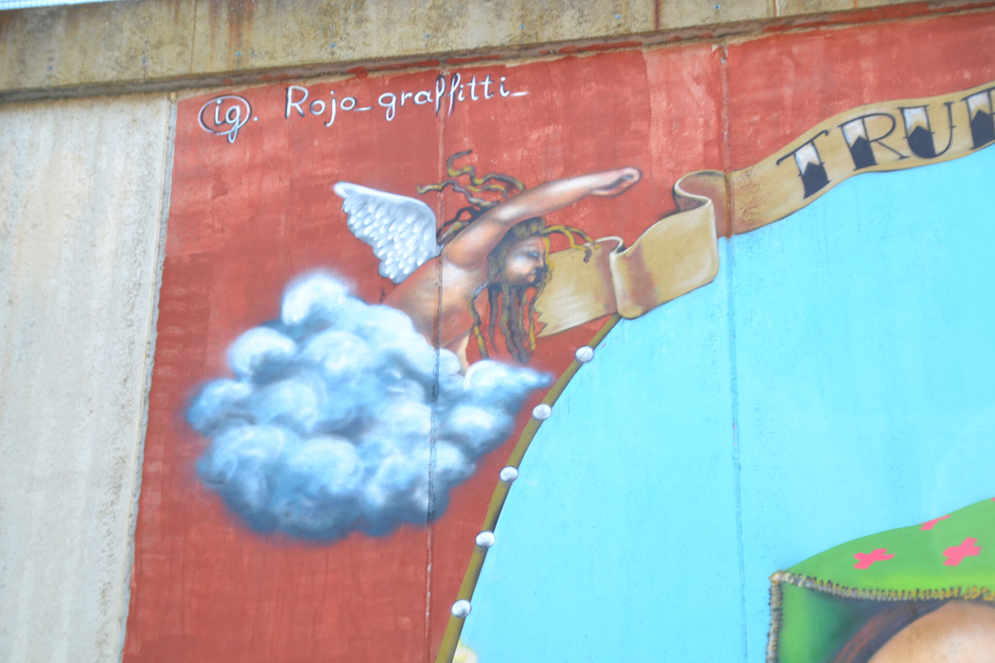 Rojo, El Rojo&mdash;"Nuestra Señora de los Botes" / "Our Lady of the Cans"
