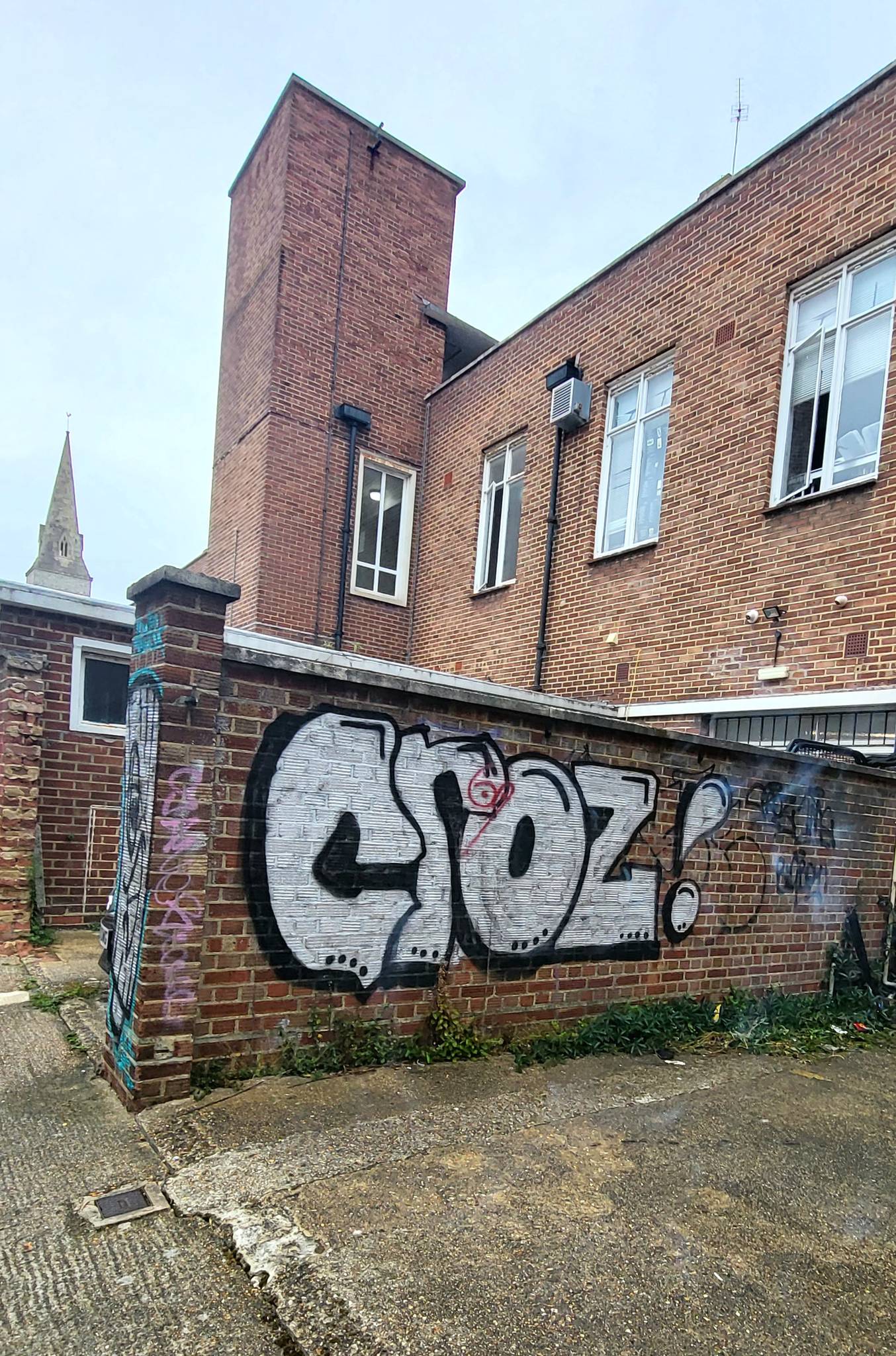 Fark, Roo Abrook, Kloth, NZIE, Sarnie, Nova, South Soak, Berk MLC, Pogo, Mistersamo, RoosArt&mdash;Southsea Ghetto (various artists)