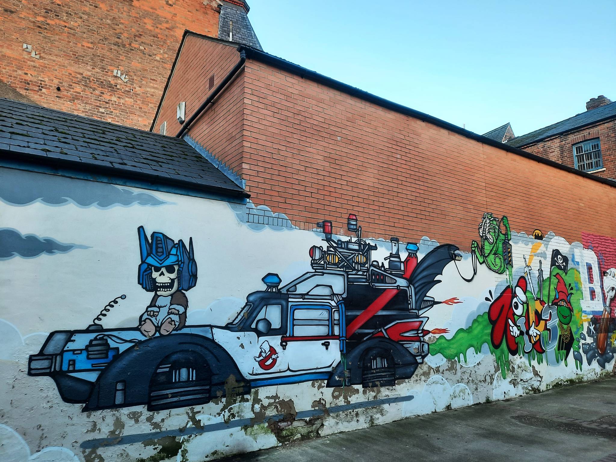 Kid30&mdash;Ghostmobile