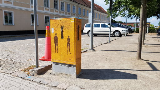 Painted distribution box 1
