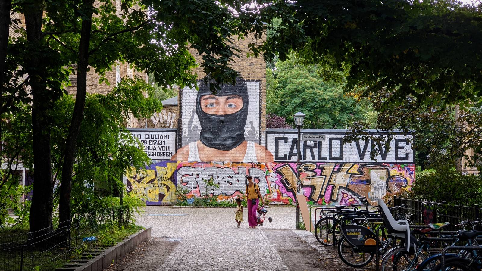 Unknown - Berlin&mdash;Carlo Vive - Memorial for Carlo Giuliani