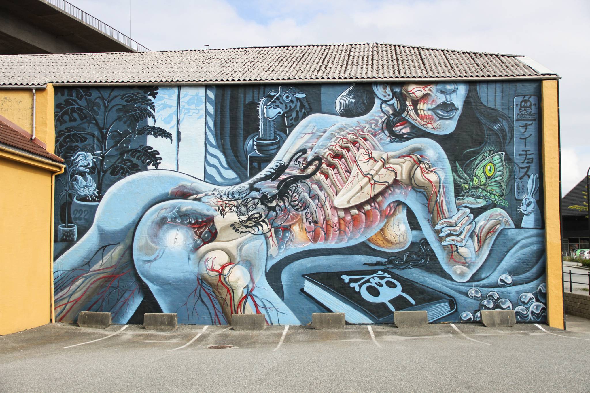 Nychos&mdash;The girl with the tiger tattoo
