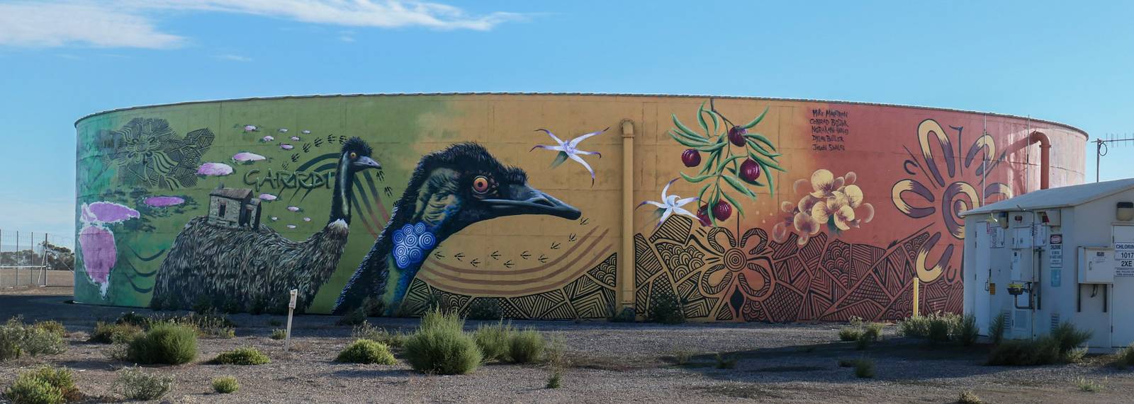 Mike Makatron, Conrad Bizjak, Dylan Butler, Ngrakani Harley Hall, Jason Swales&mdash;Minlacowie Water Tower Mural