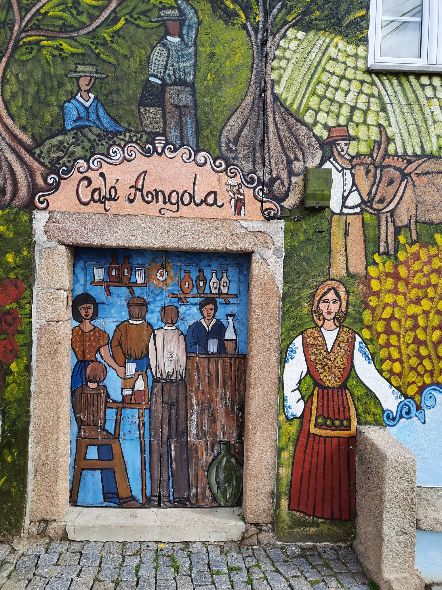 Rosária Bello&mdash;Café Angola