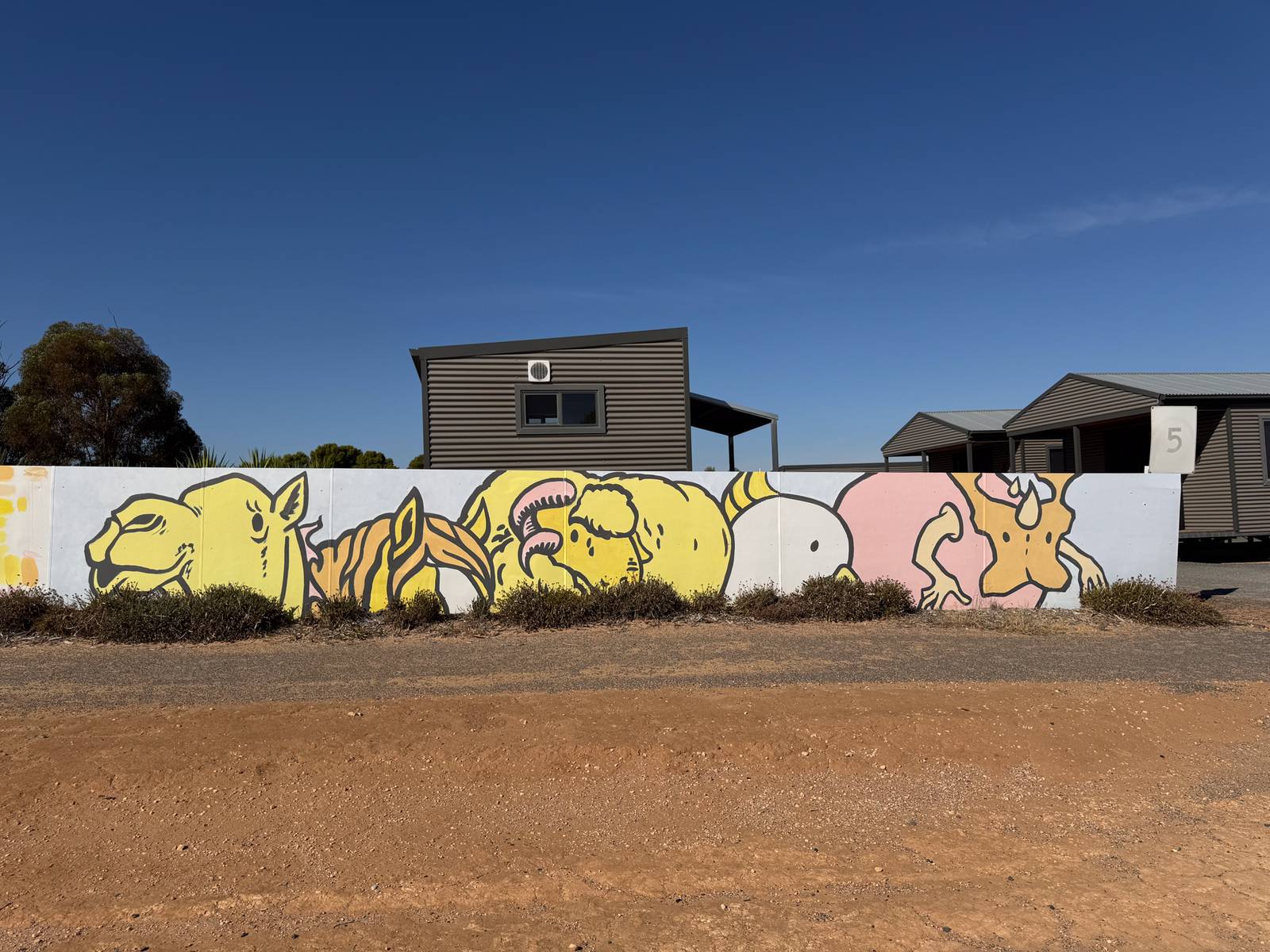 Kaffeine&mdash;Farmyard Animals Mural