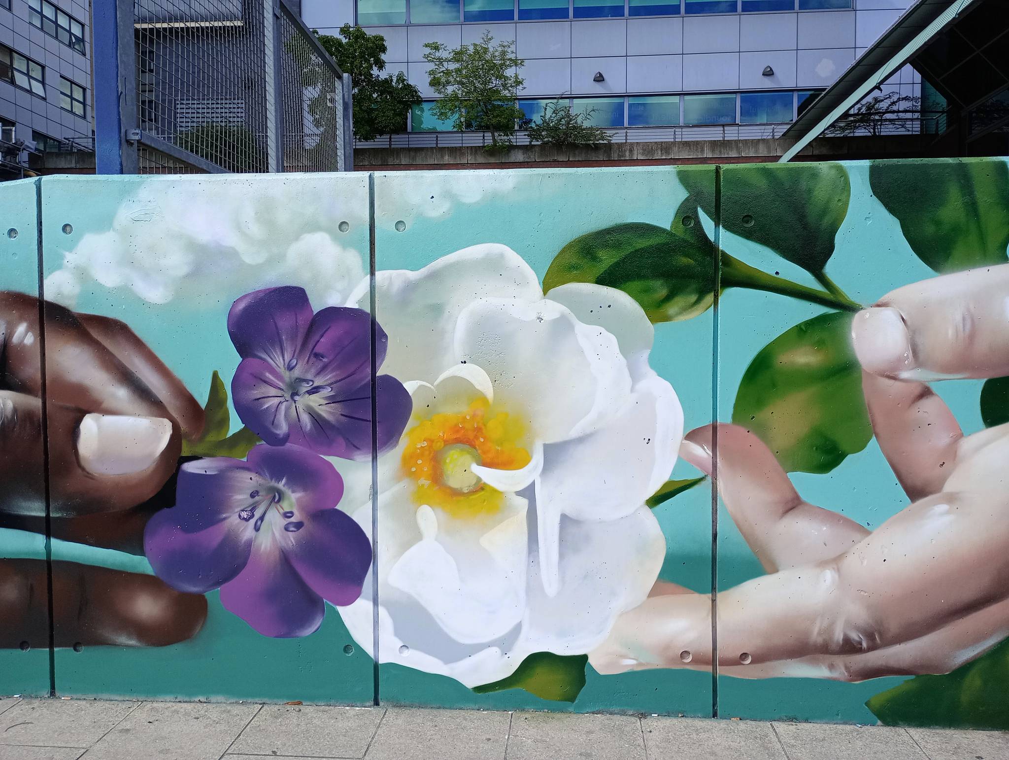 Peachzz&mdash;Pond Street Mural