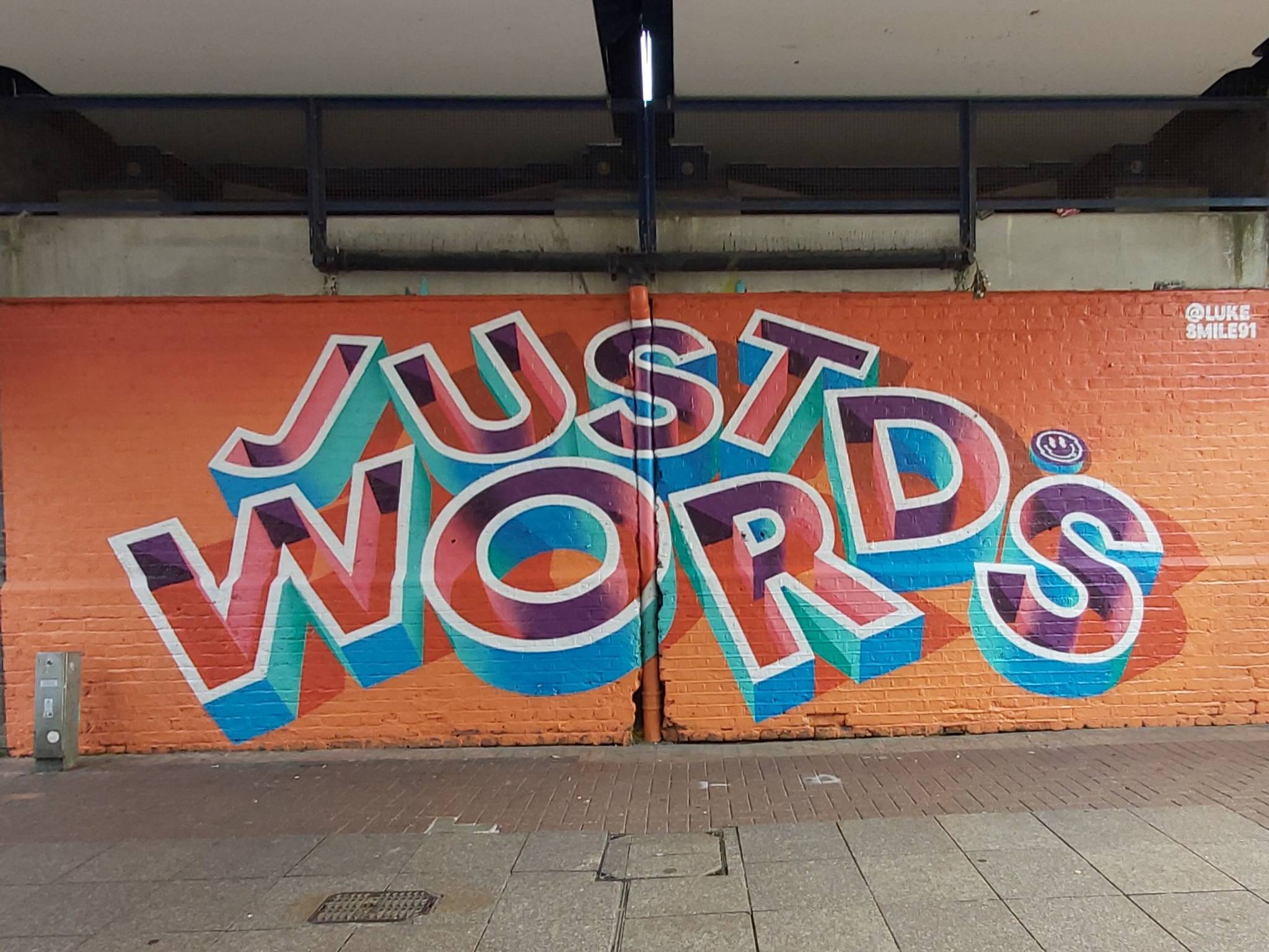 Luke Smile&mdash;JUST WORDS