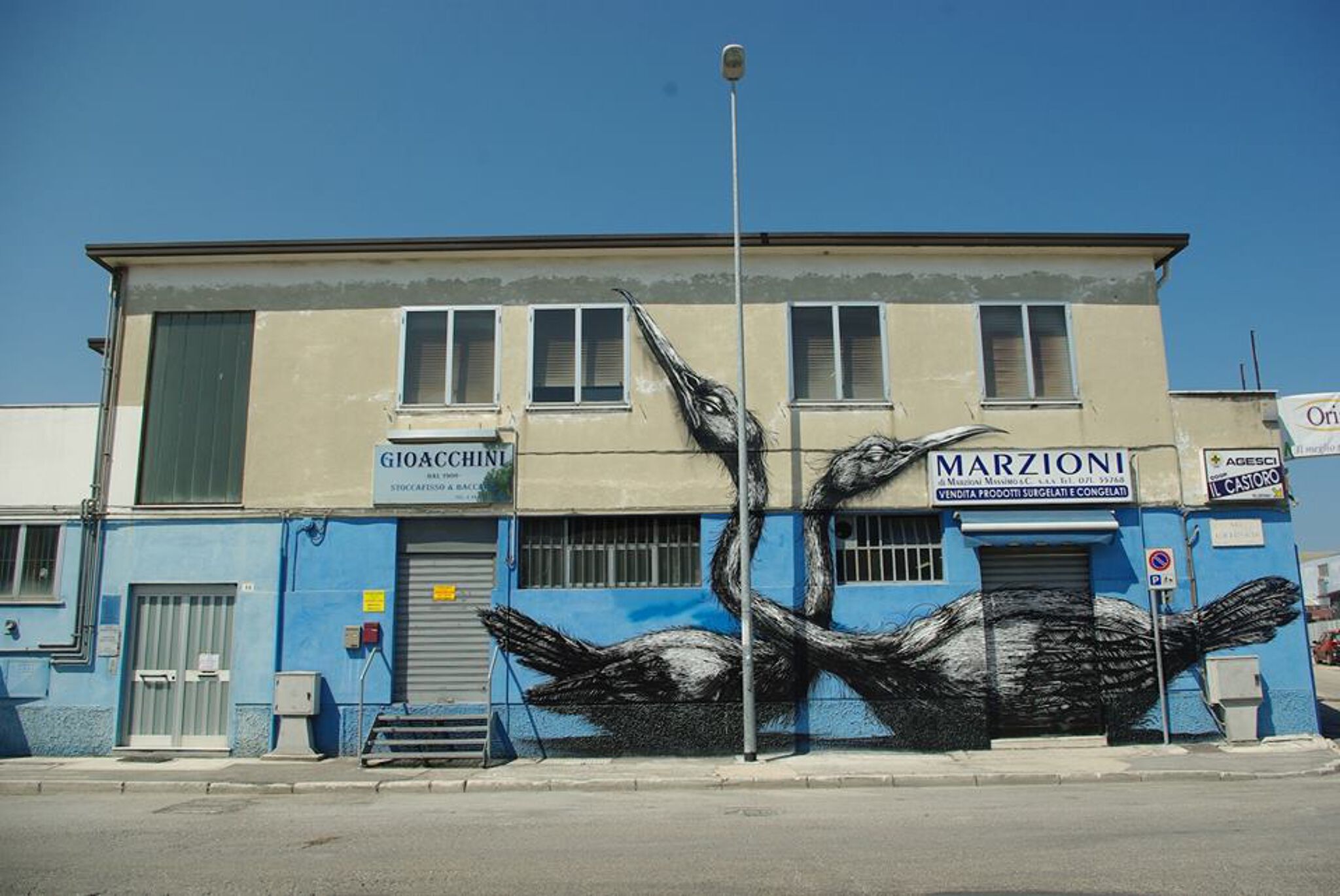 Roa&mdash;Murales c/o porto