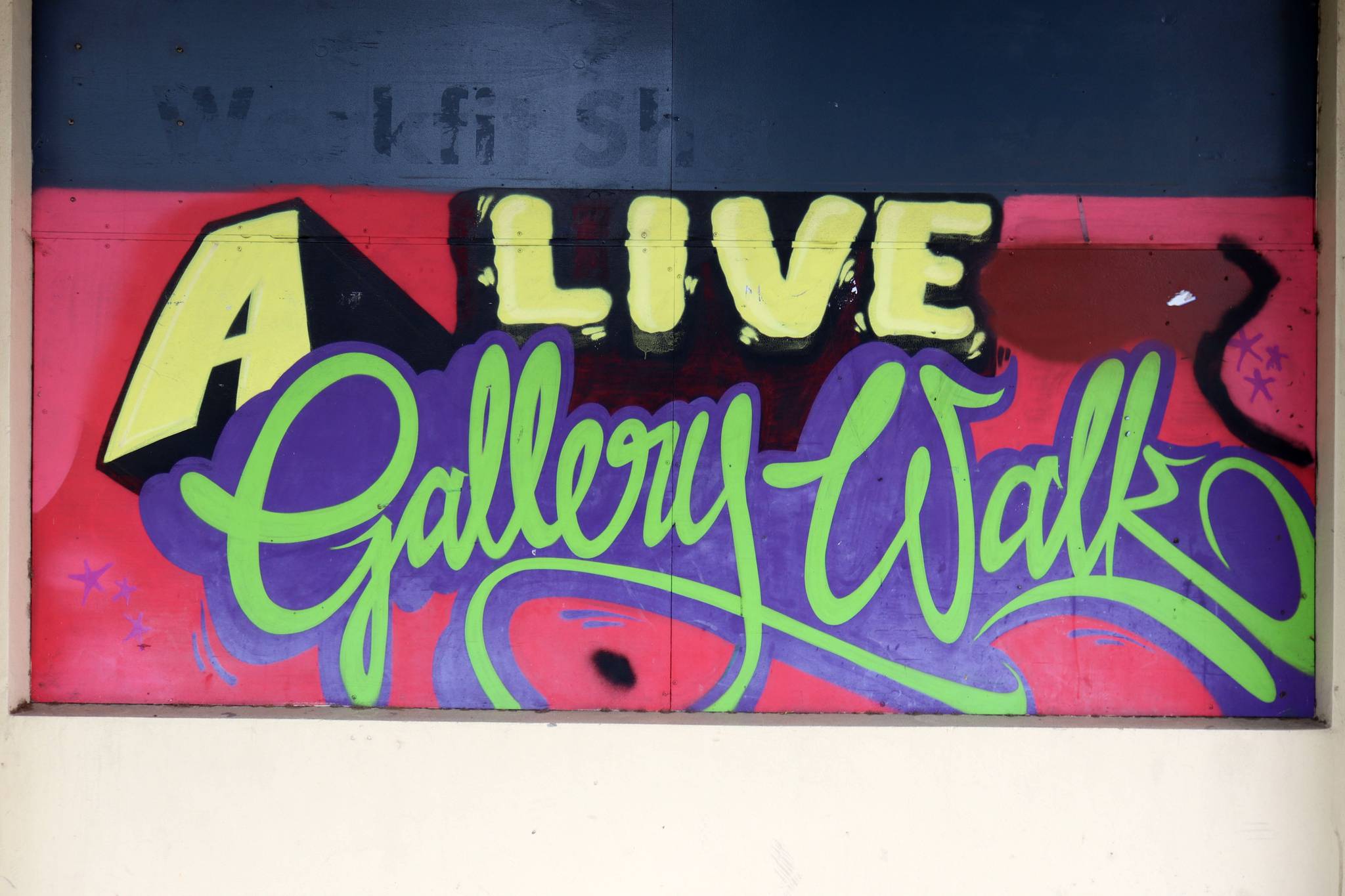 &mdash;A Live Gallery Walk