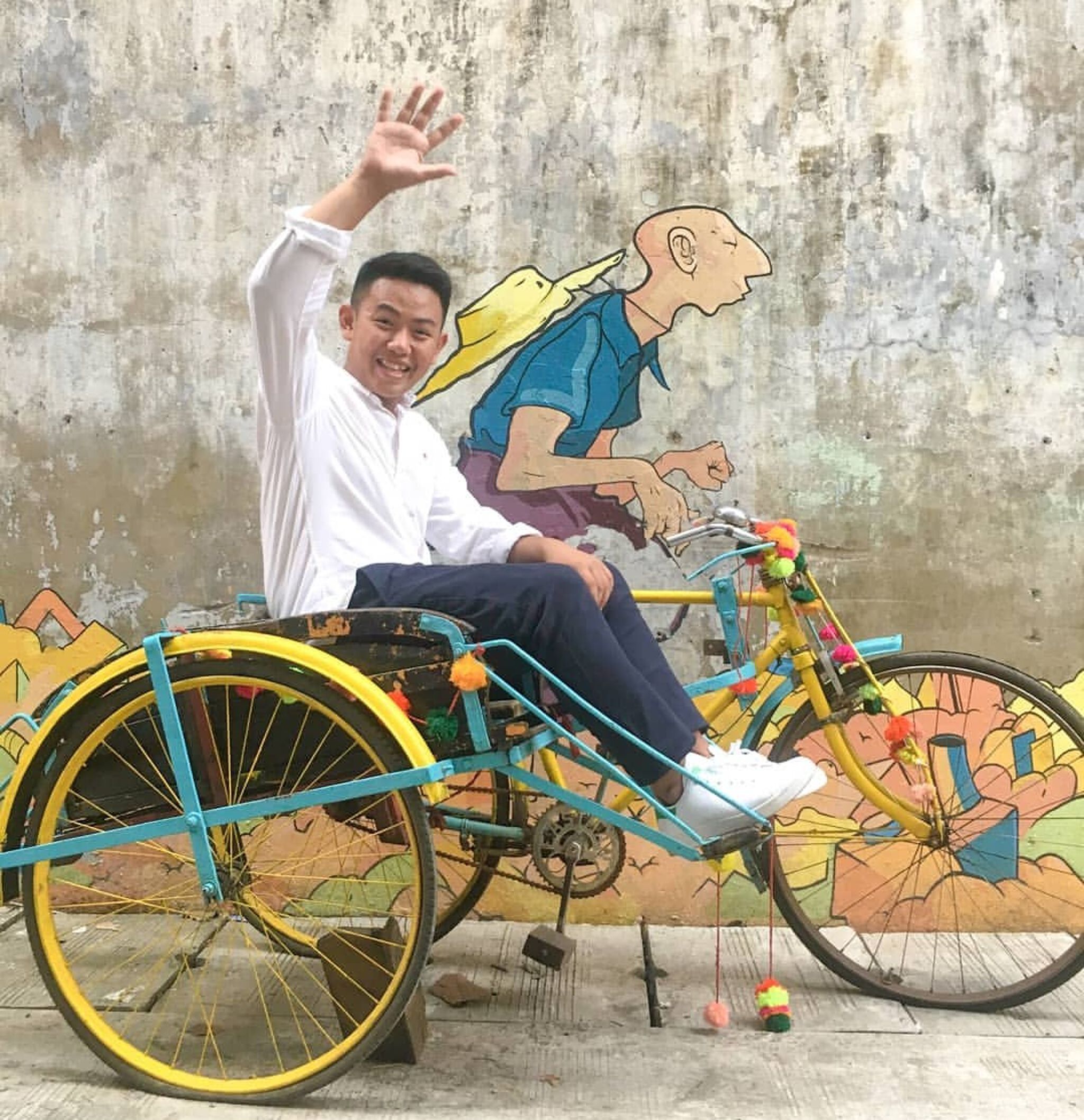 alexandre bertrand&mdash;Htun Htun on his rickshaw