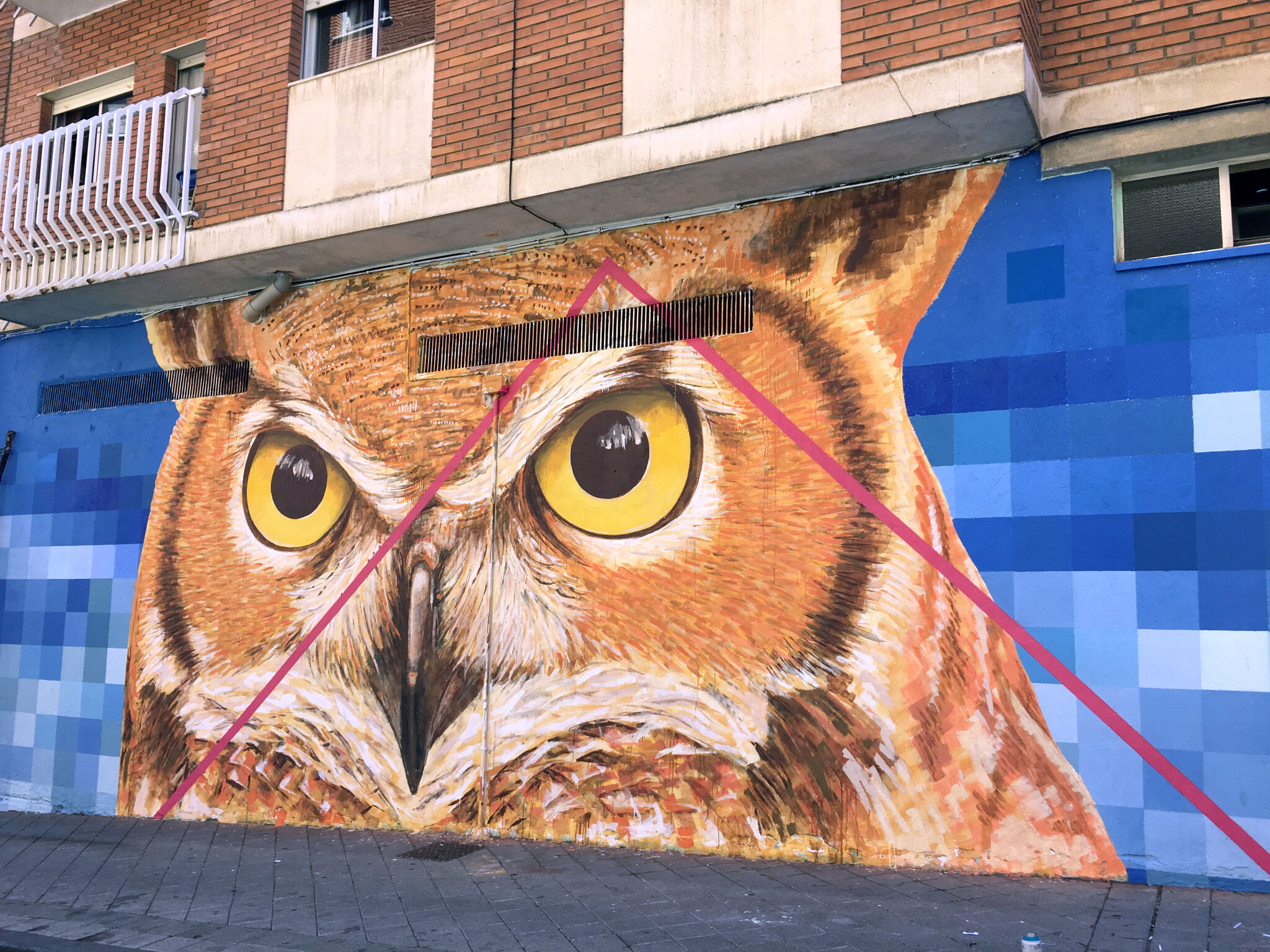 medianeras&mdash;owl - salamanca