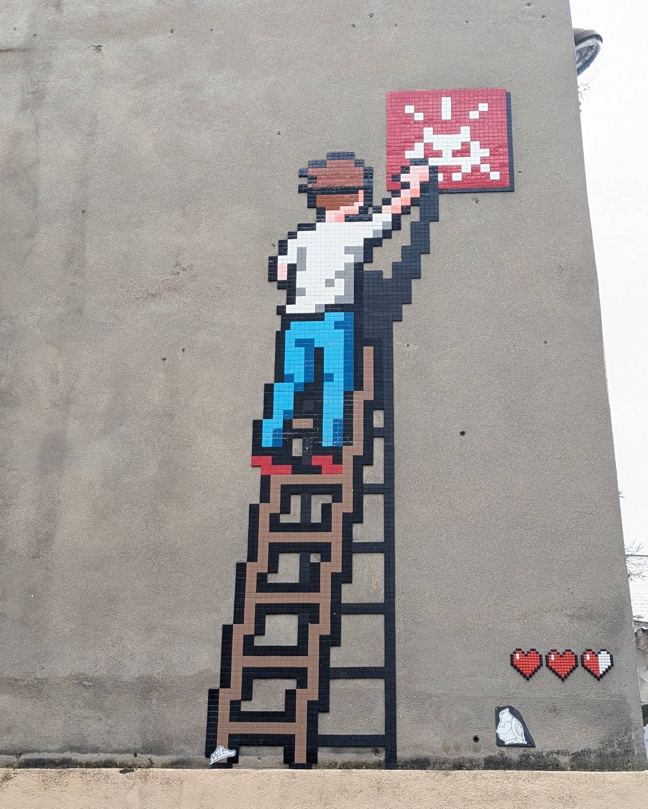 invader&mdash;PA_1336