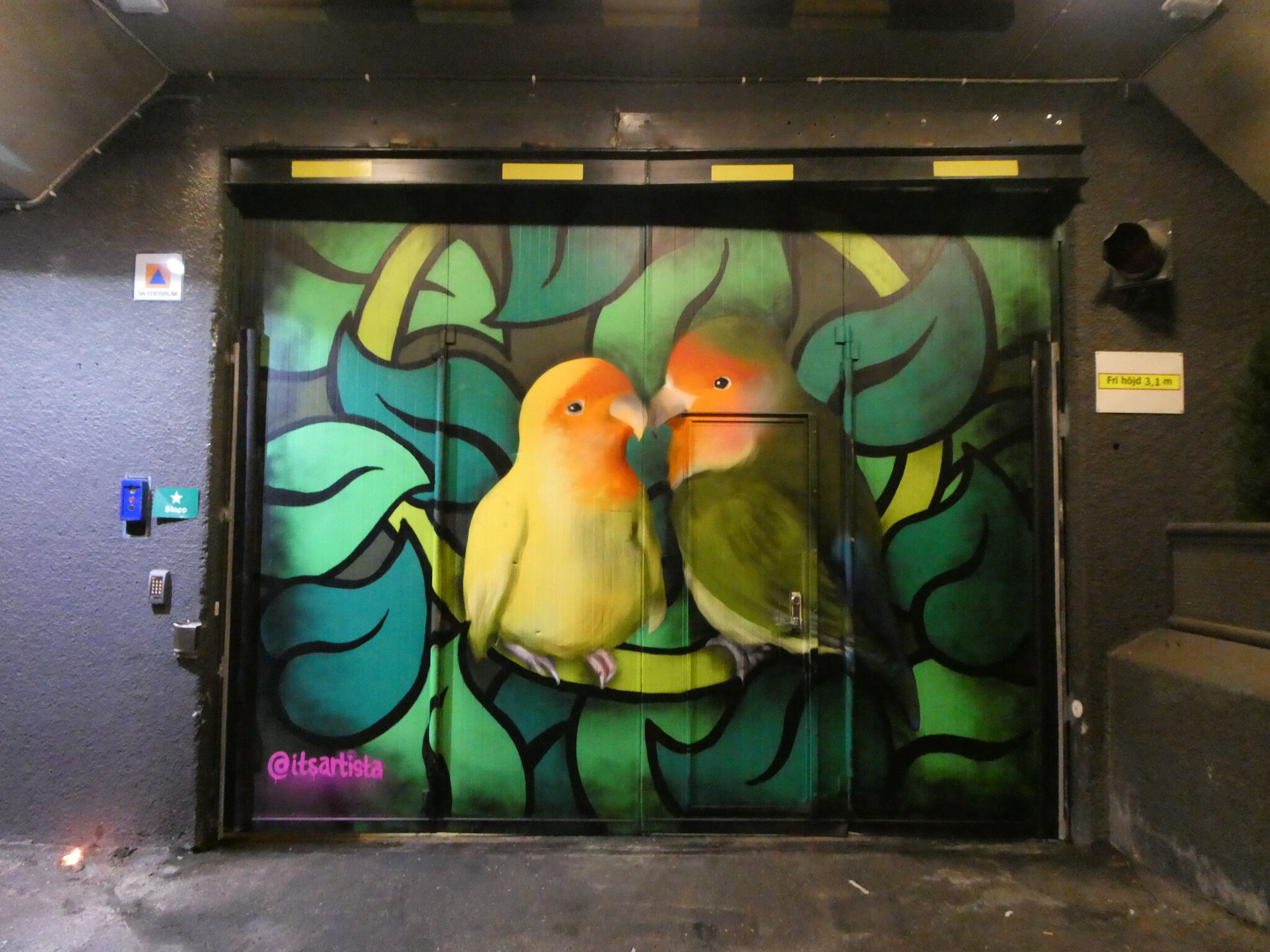 Various Artists&mdash;Wallery gallery garage door