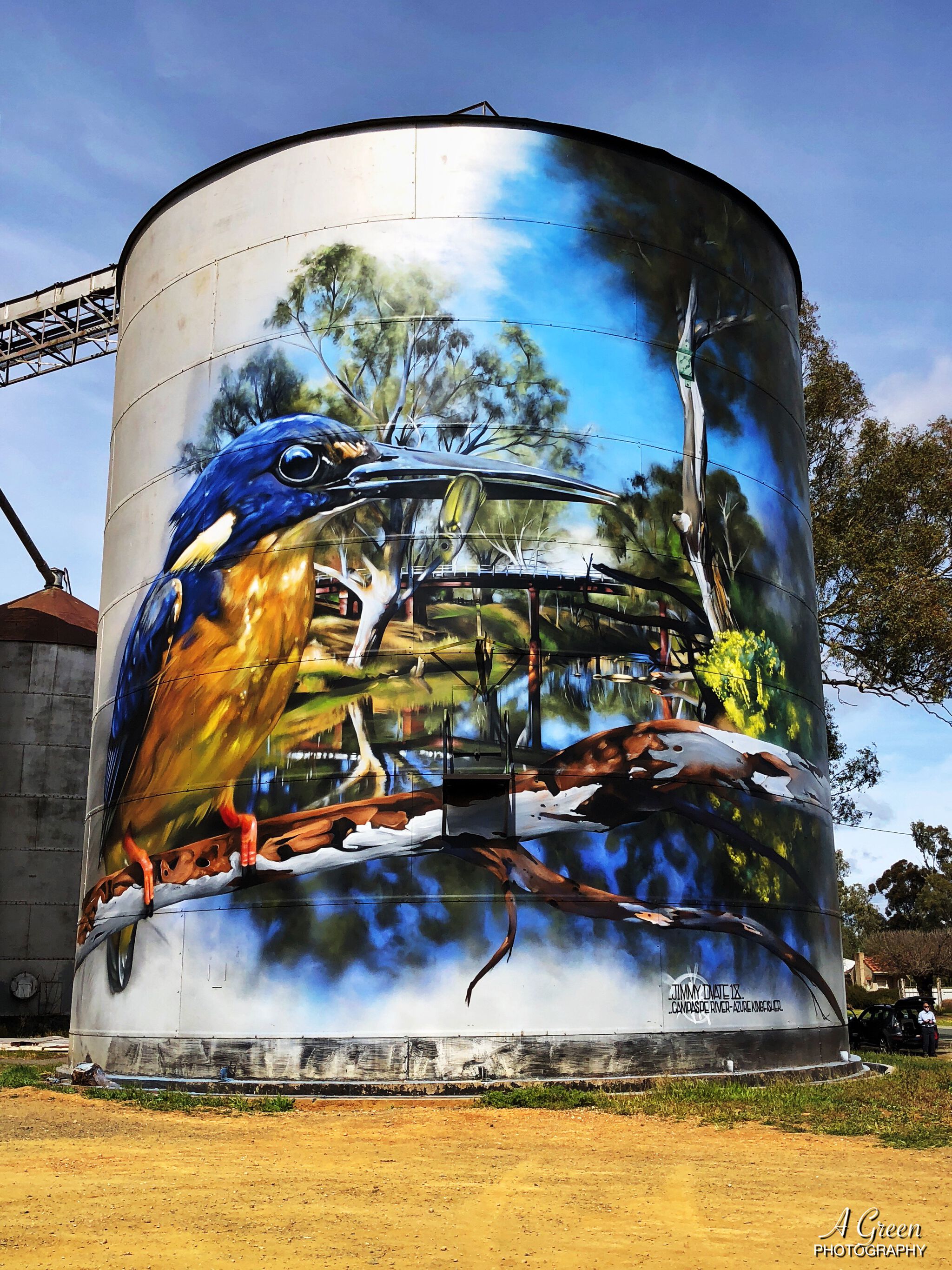 Dvate&mdash;Rochester Silo Art