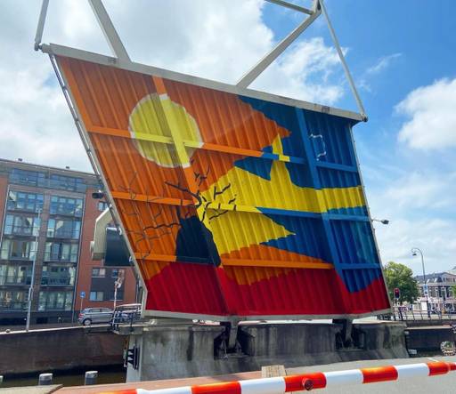 Bridge art = bridgal?