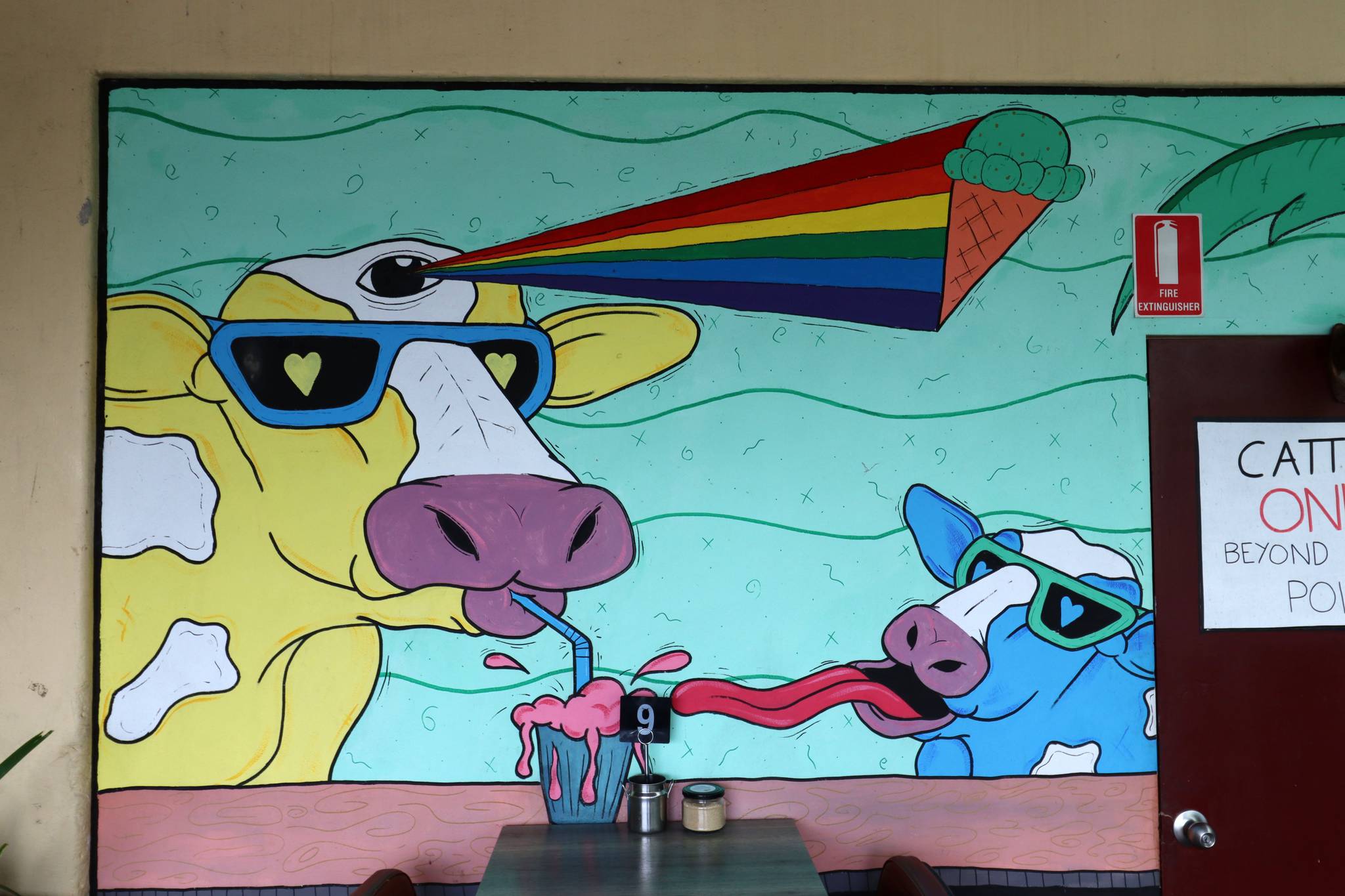 TEE-PEE Surf&mdash;The Dairy Bar Café