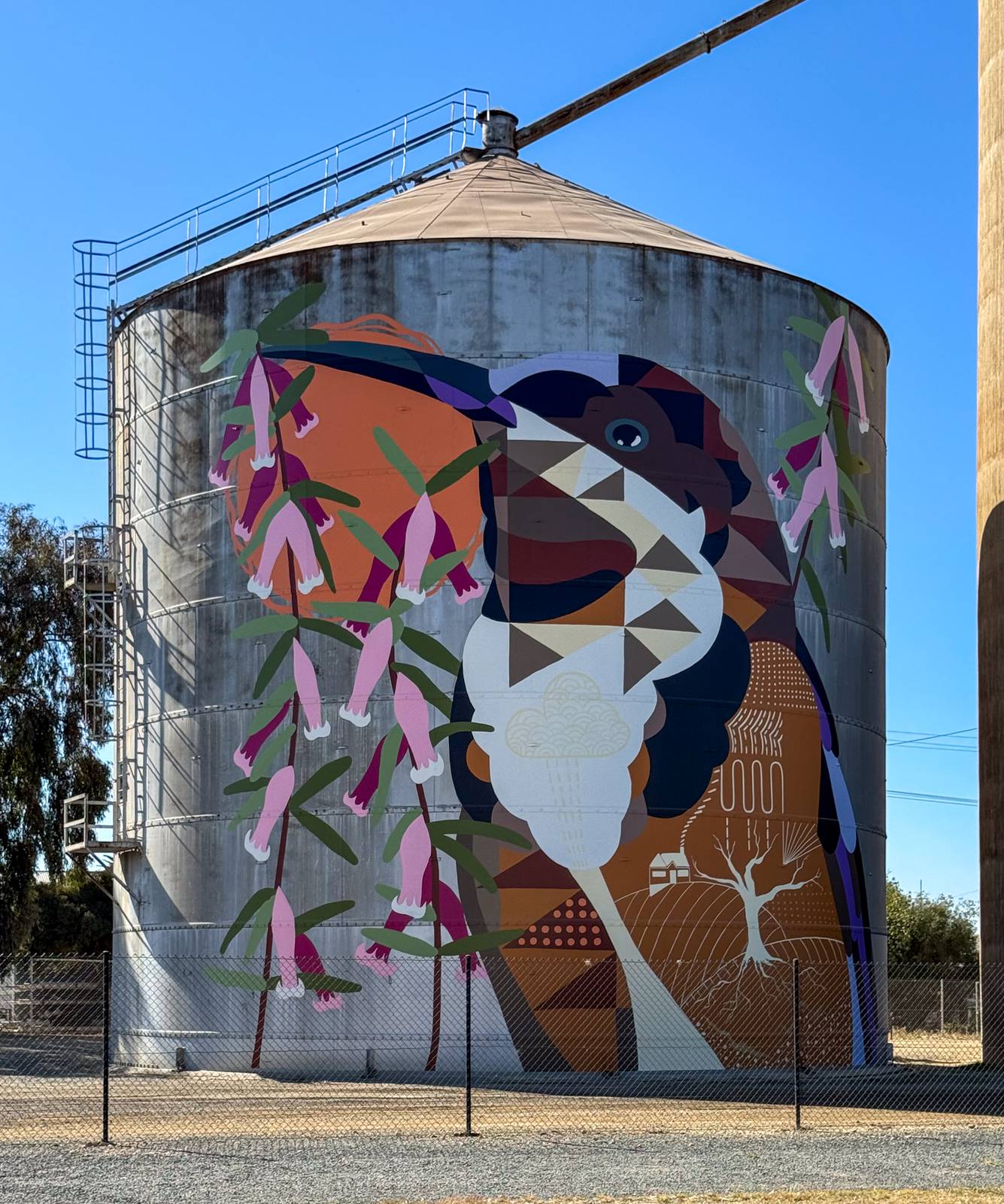 Ronan Holdsworth&mdash;Rutherglen Silos - Birds of Seasons