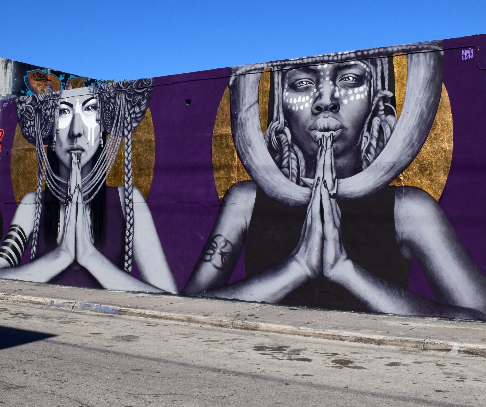 Fin DAC, Kevin Ledo&mdash;A Kevin Ledo and Fin DAC Collab Wall