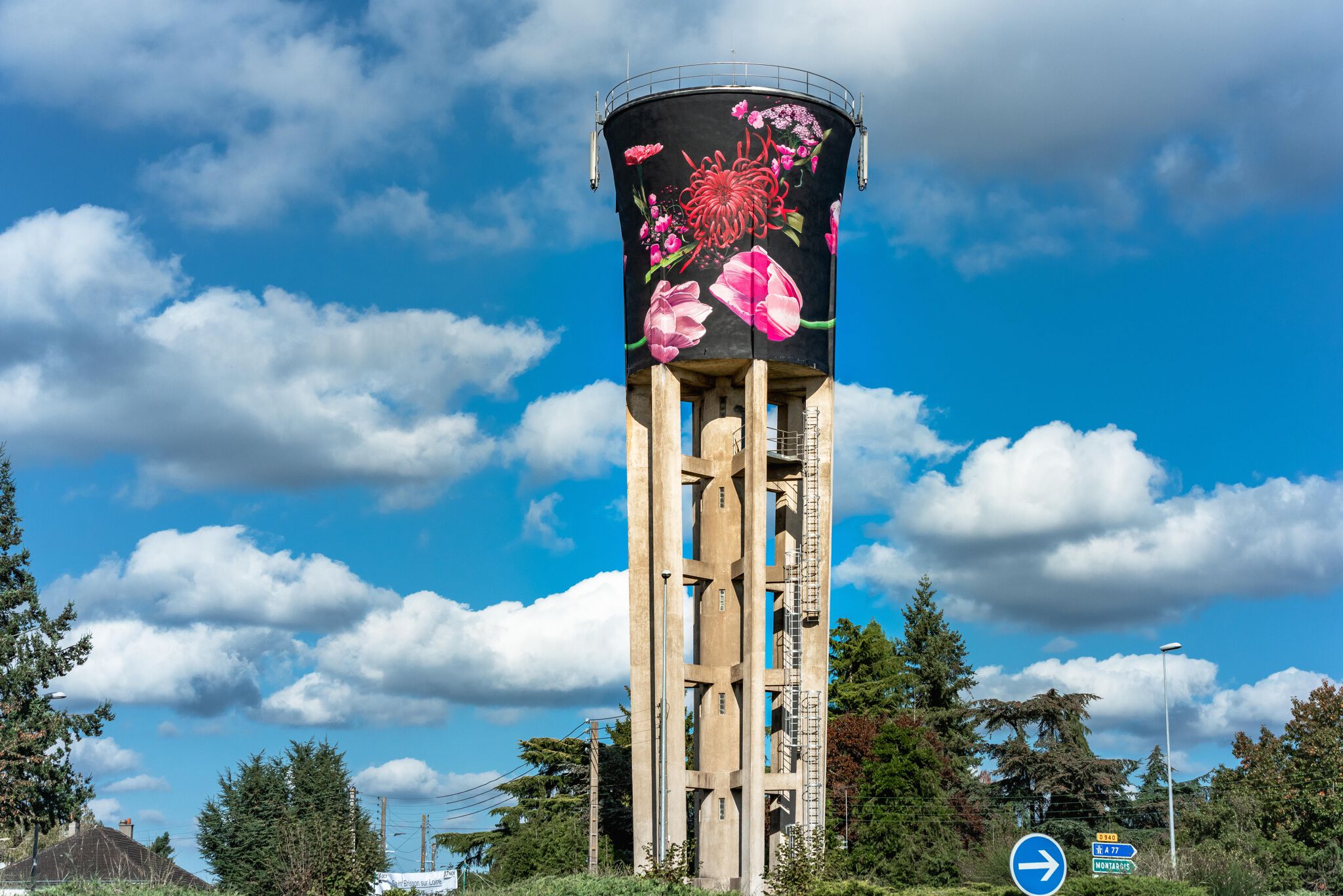 Joram Roukes&mdash;GIEN MONUMENTAL