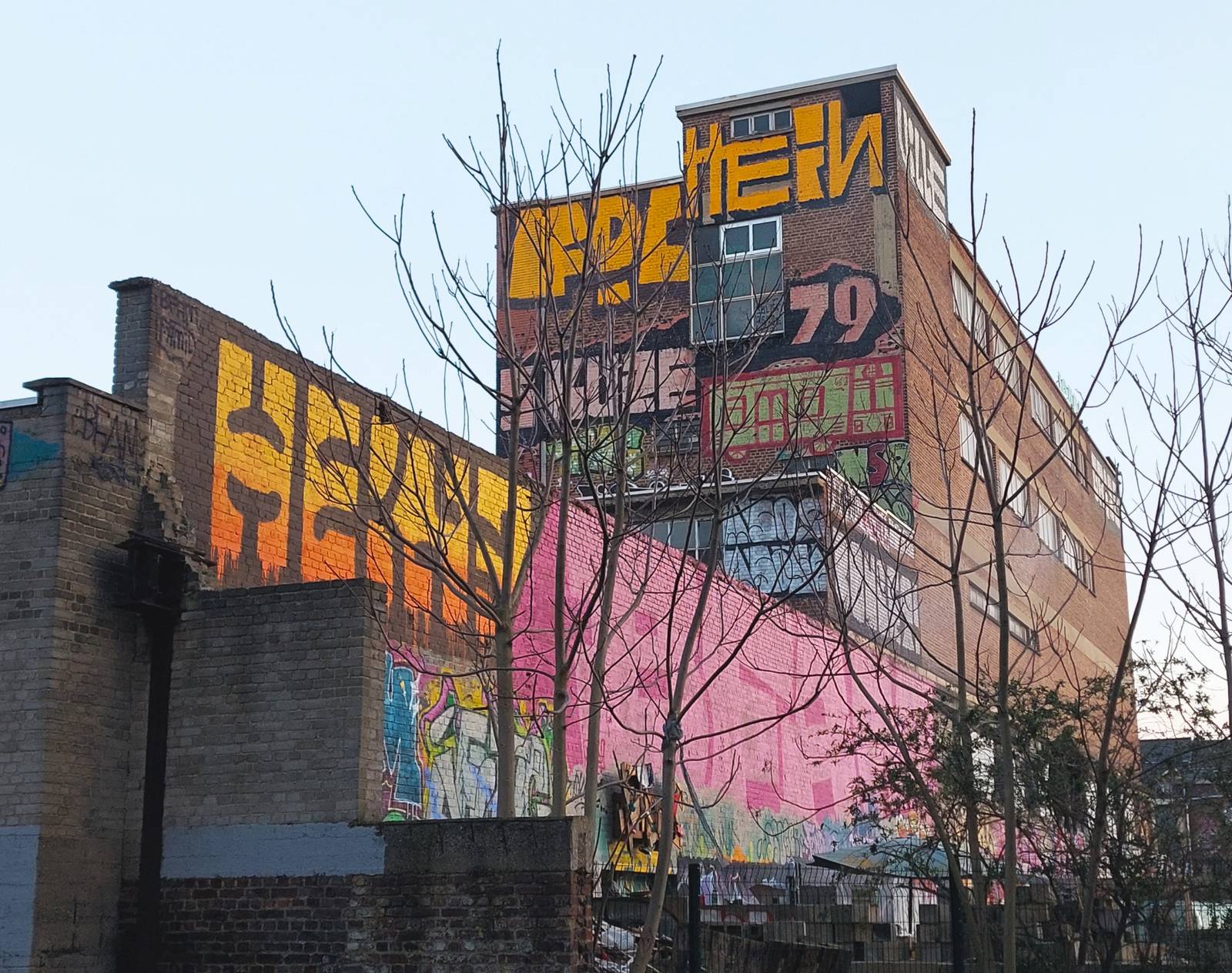 &mdash;Graffitispot Icadi