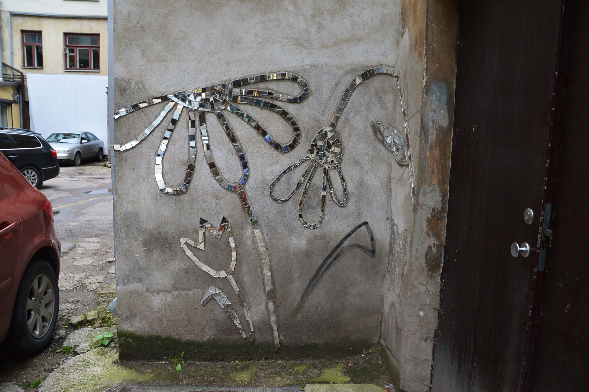 Vytenis Jakas&mdash;Courtyard gallery