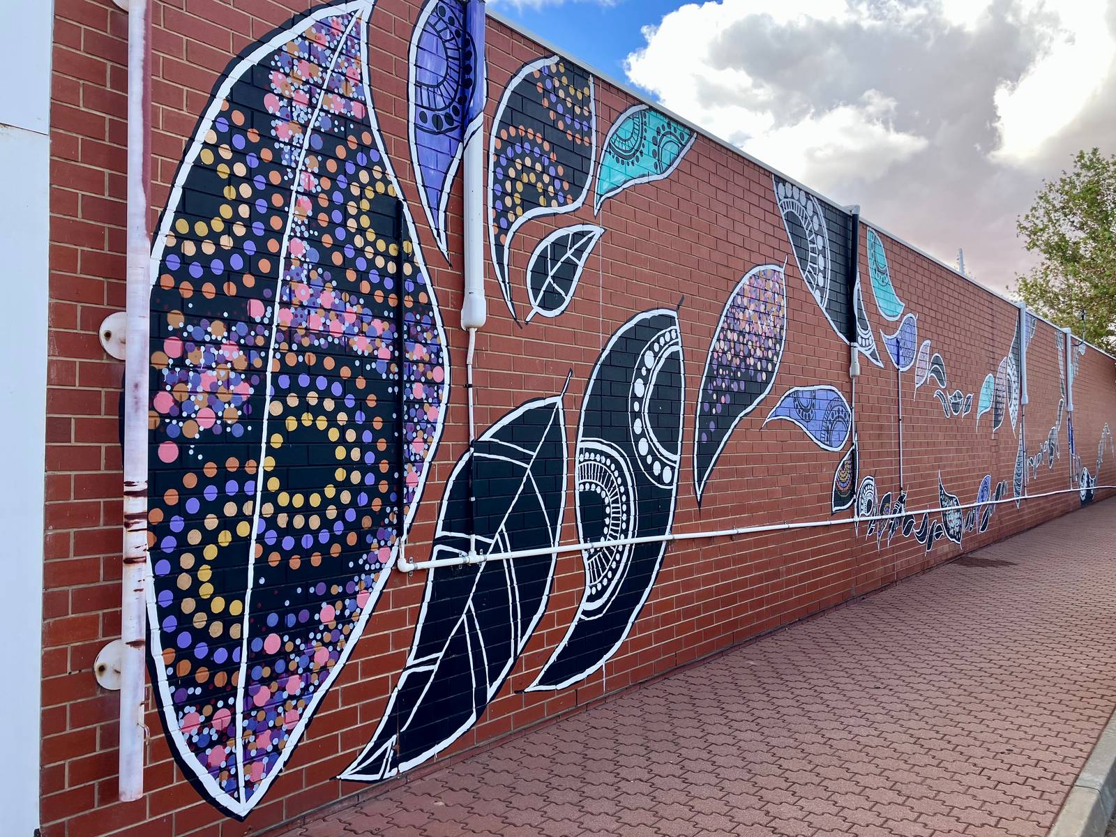 Jessica Turner, Elizabeth Close Arts&mdash;Nukunu in the Big Picture - Red Cross Mural