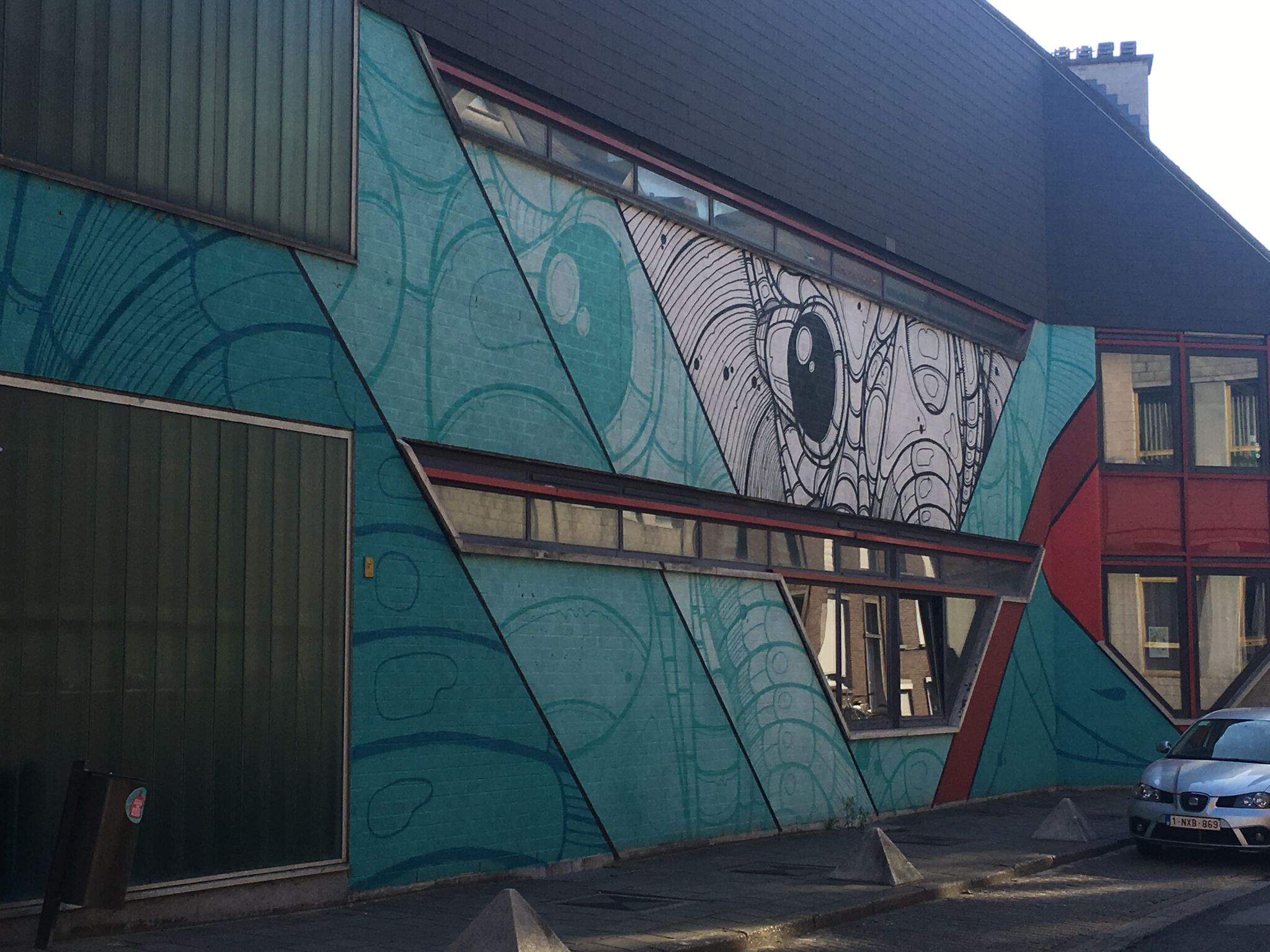 Gijs Vanhee&mdash;There is an elephant in the building