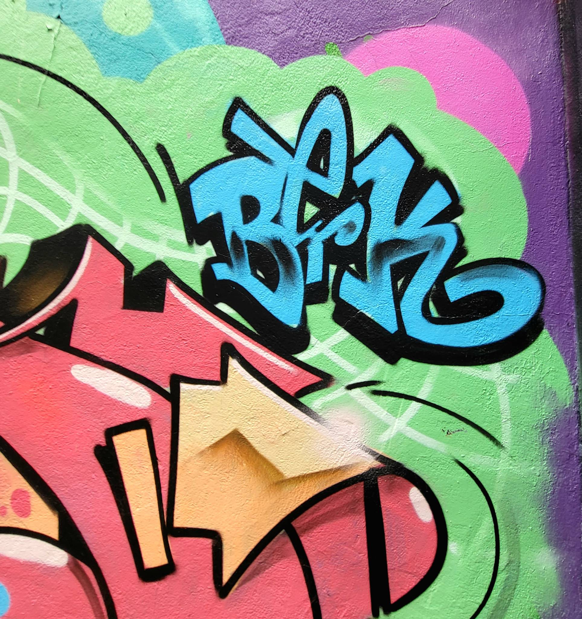 Fark, Roo Abrook, Kloth, NZIE, Sarnie, Nova, South Soak, Berk MLC, Pogo, Mistersamo, RoosArt&mdash;Southsea Ghetto (various artists)