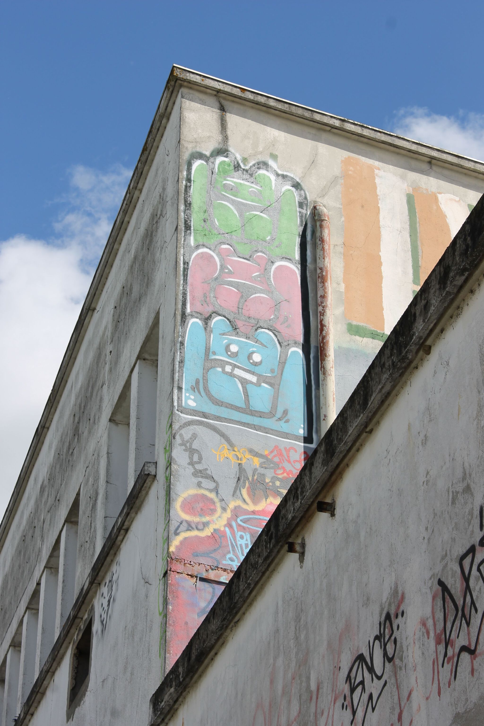 Jay2, Hopem Story, Reso, Toncé, Snake, El Moot Moot, Soone&mdash;L'Entrepôt (n'est plus visible)
