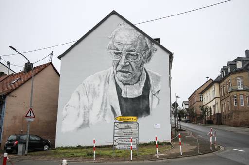 Walter Bernstein