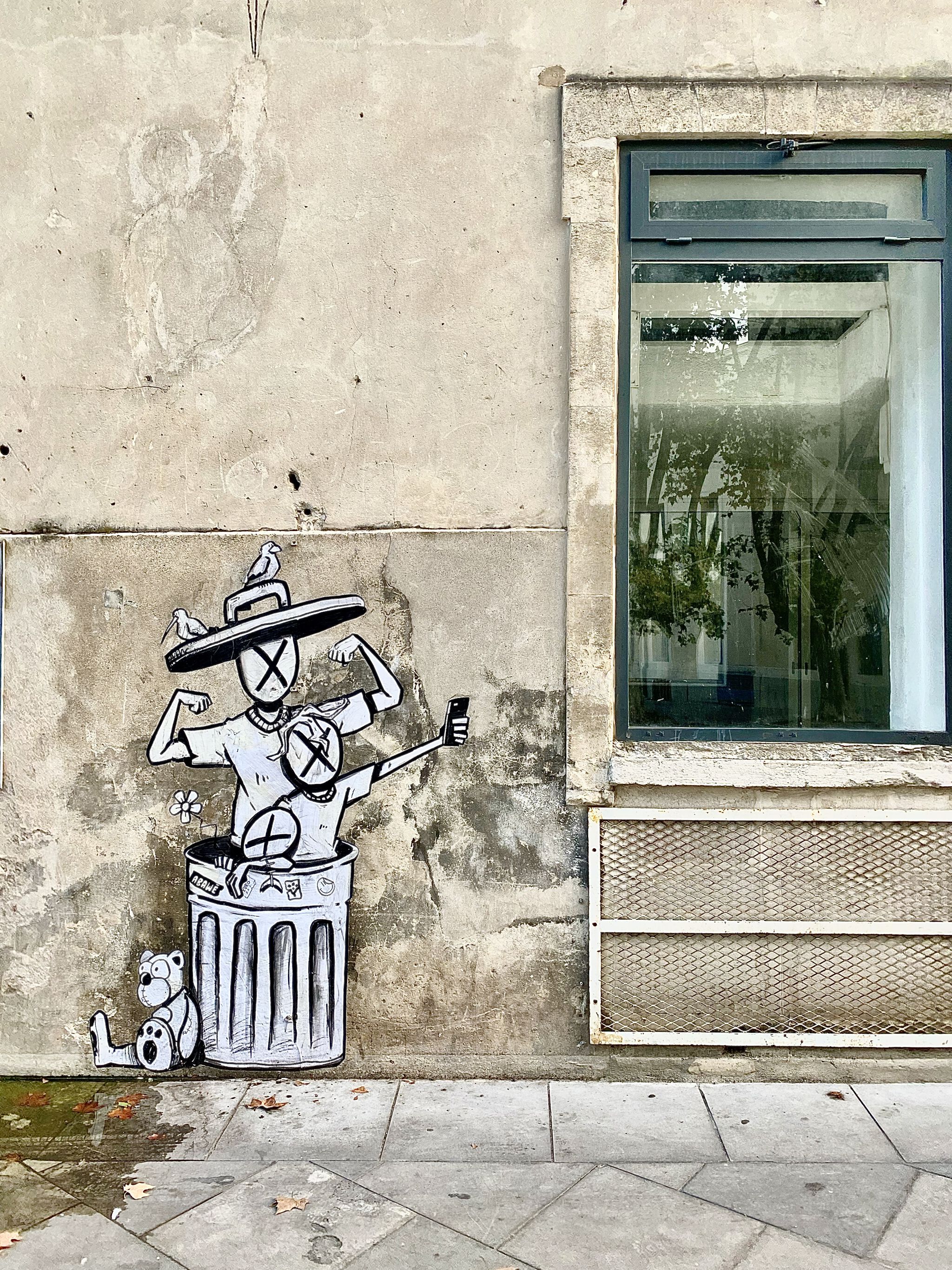 Mara&mdash;The Rubish Bin