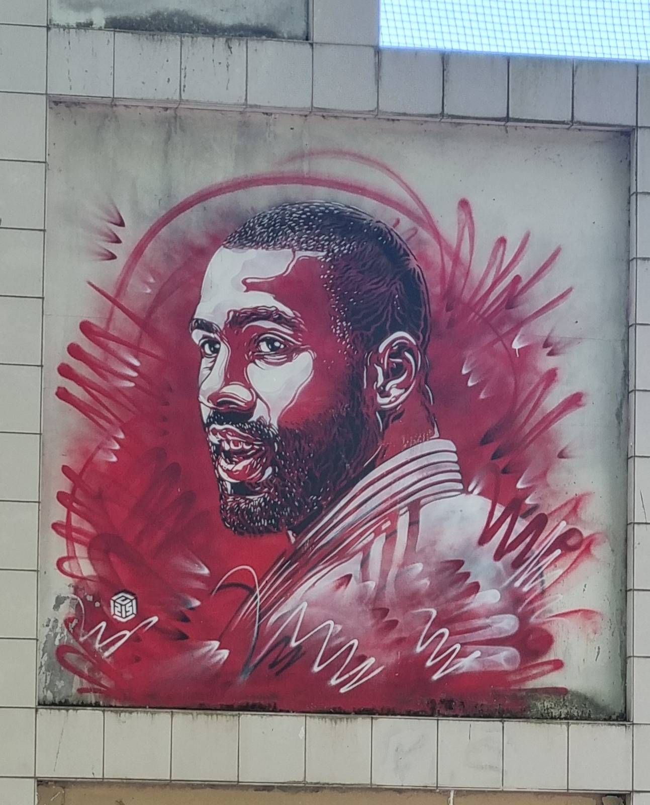 C215&mdash;Bleu Blanc Rouge