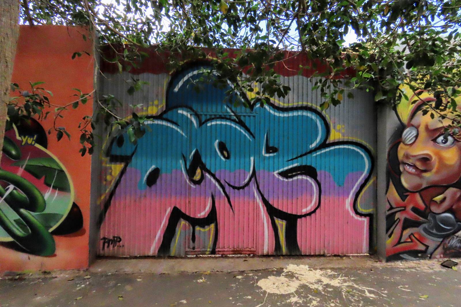 Saker&mdash;undefined