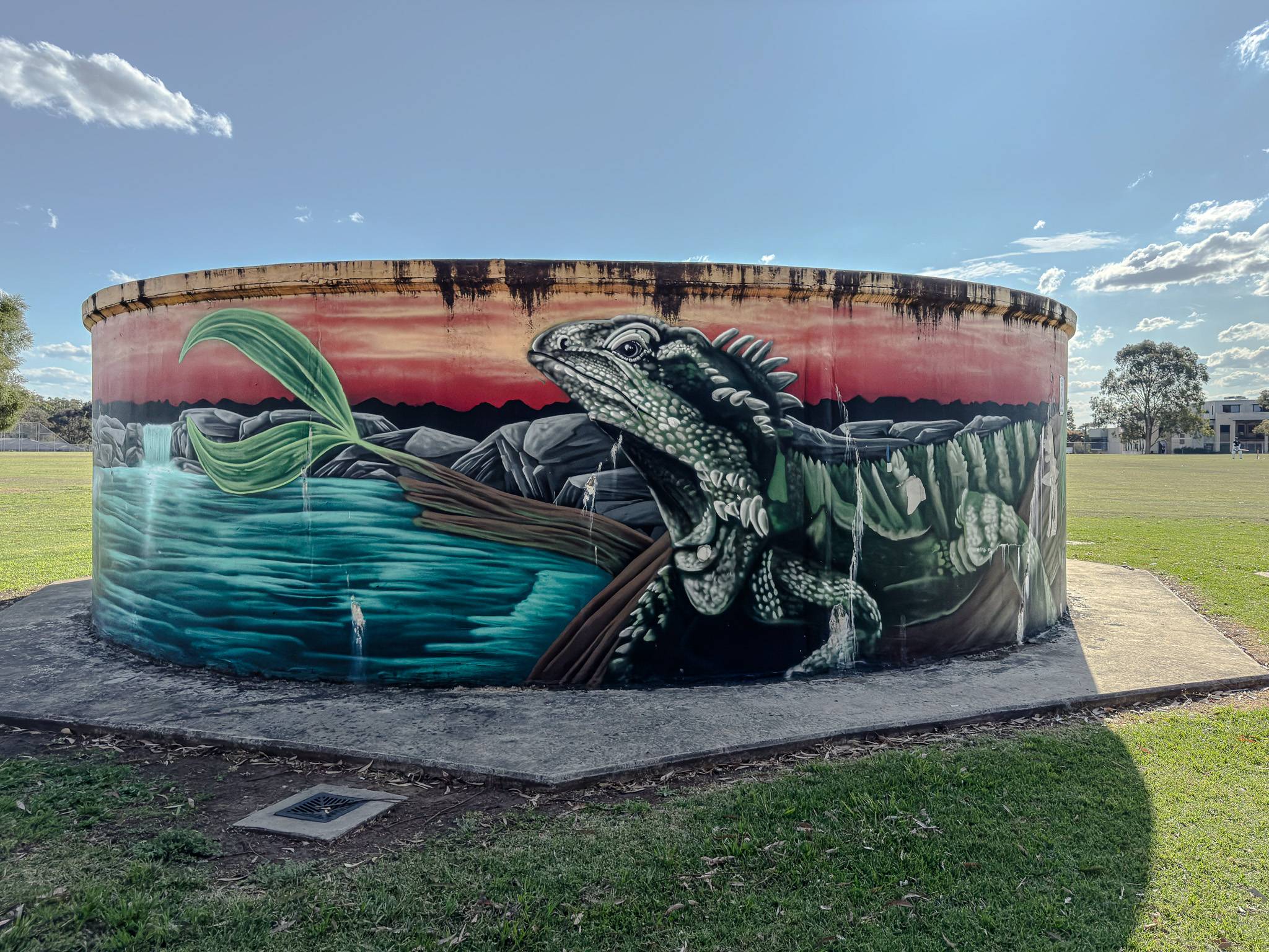 Sekt Compton&mdash;Riverwood Water Tank